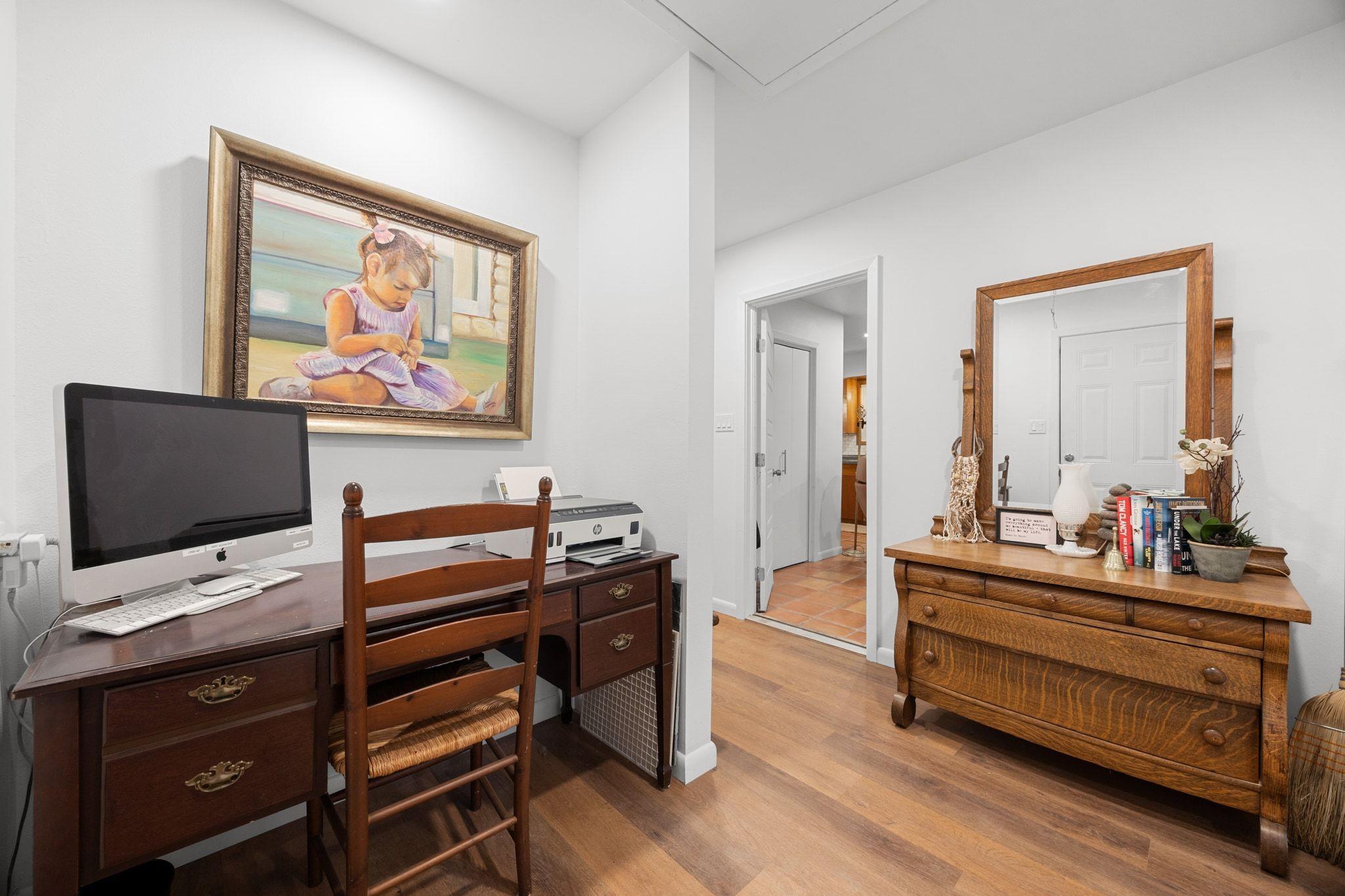 1405 E 18th St, Georgetown, TX 78626