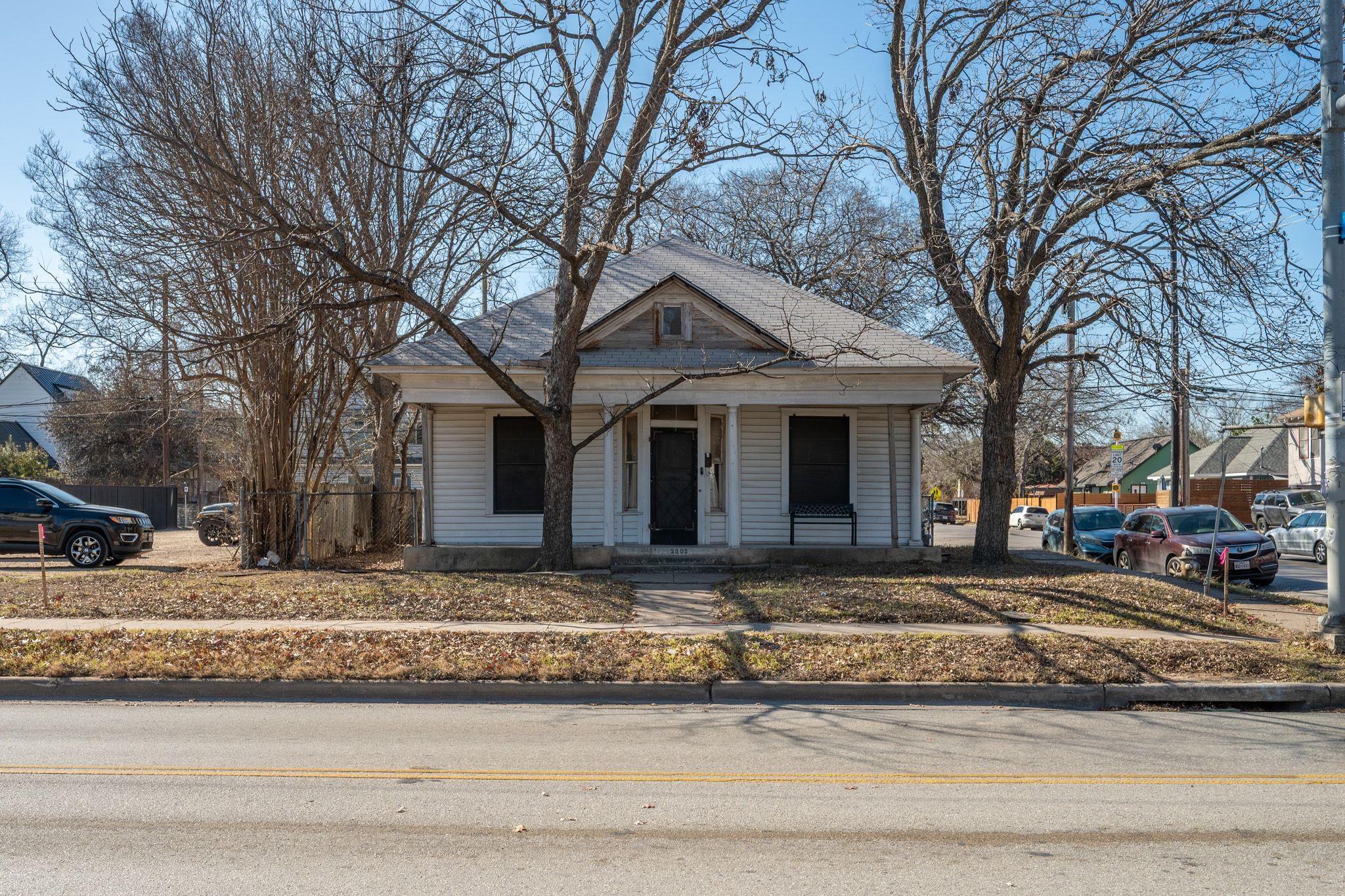 2201 E Cesar Chavez St, Austin, TX 78702