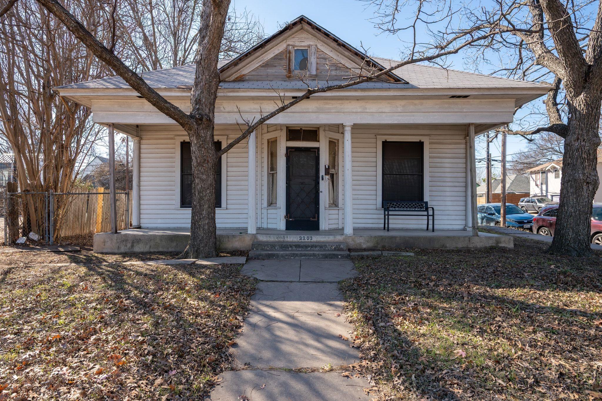 2201 E Cesar Chavez St, Austin, TX 78702