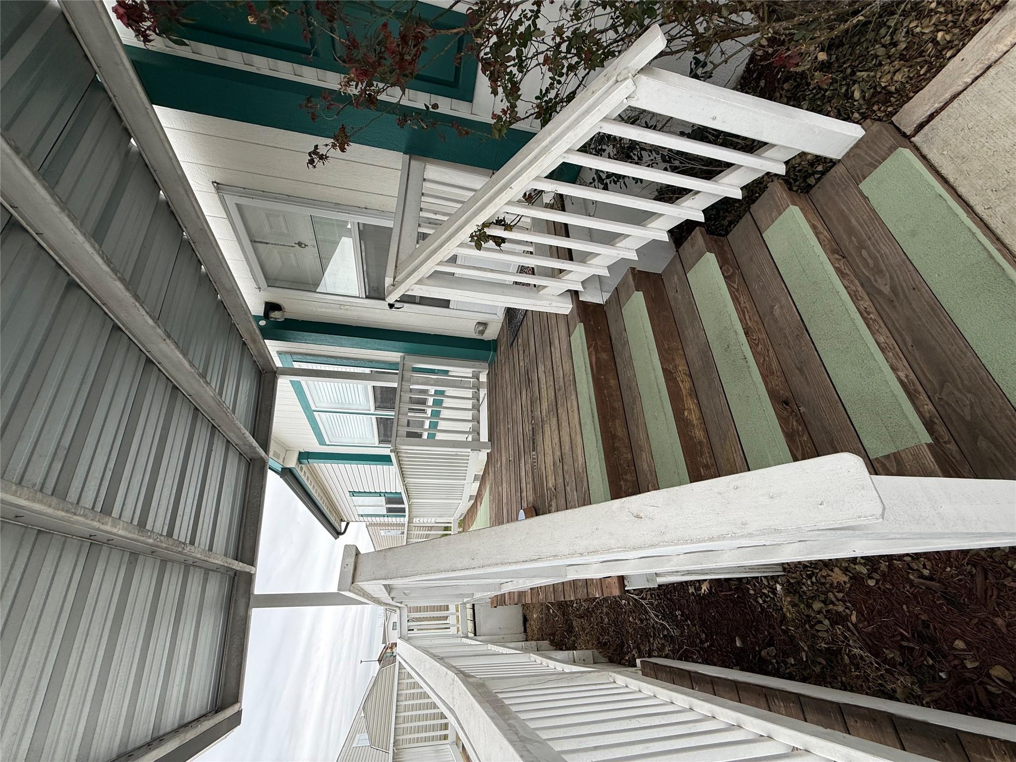 142 EAGLE CREEK Dr, Kyle, TX 78640