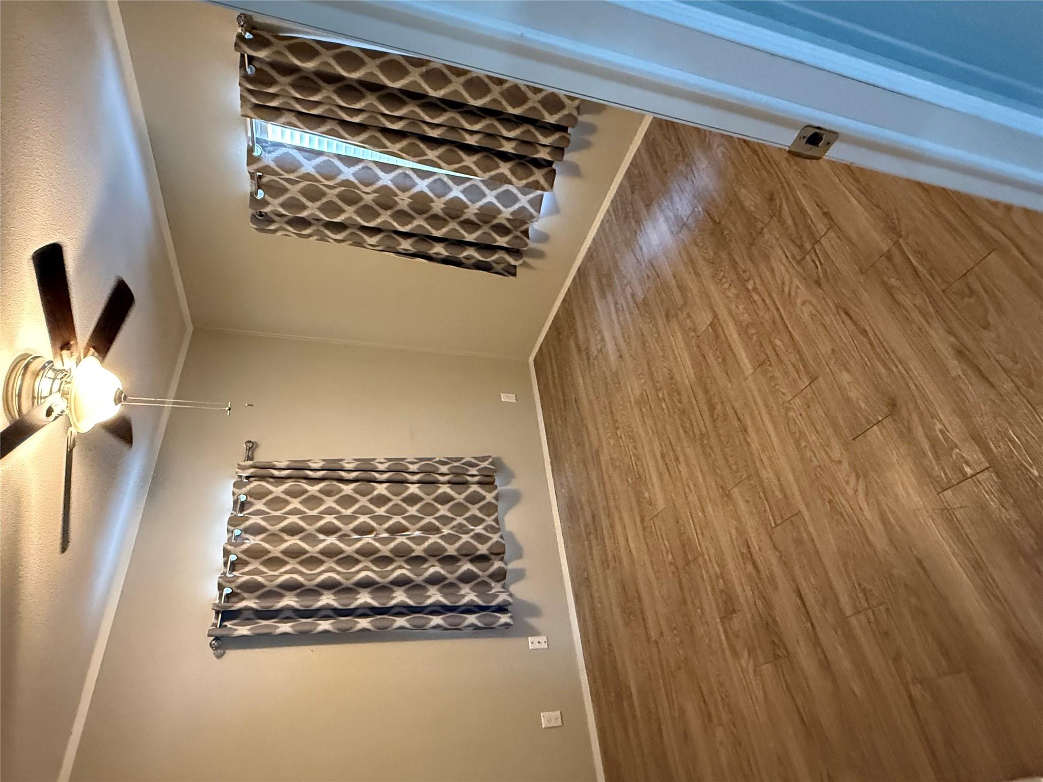 142 EAGLE CREEK Dr, Kyle, TX 78640