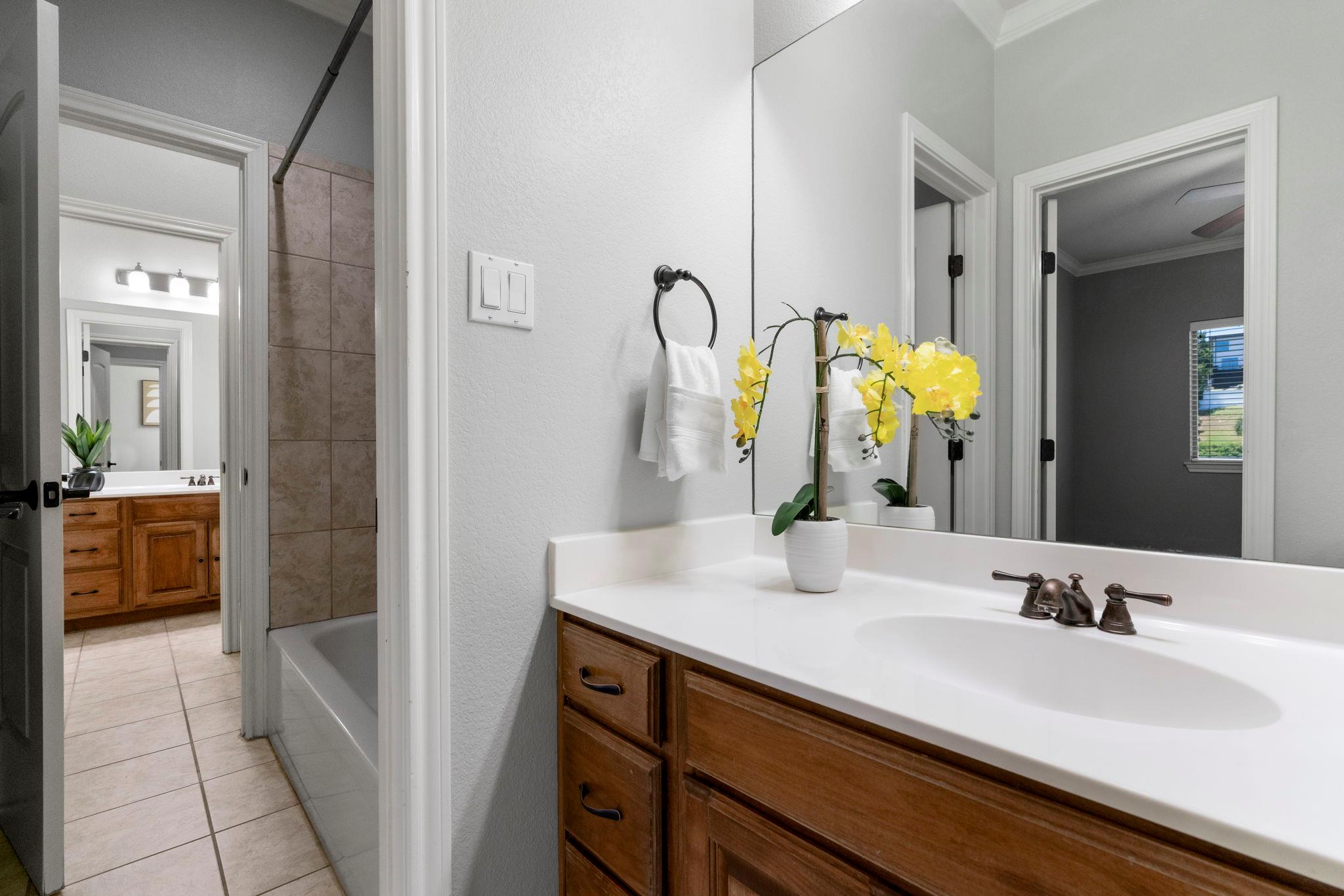 3011 Geronimo Trl, Austin, TX 78734