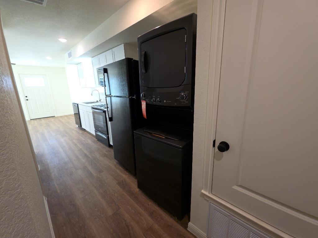 2002 W 2nd St # 500, Taylor, TX 76574