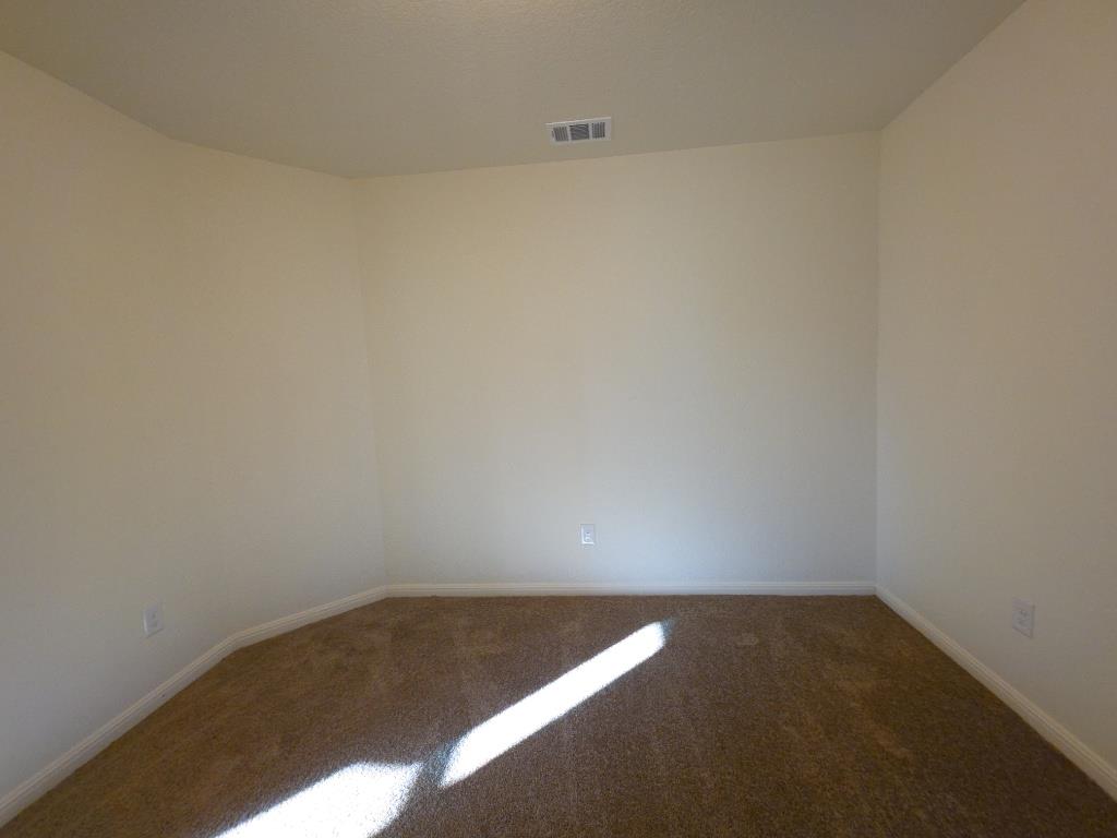 2002 W 2nd St # 500, Taylor, TX 76574