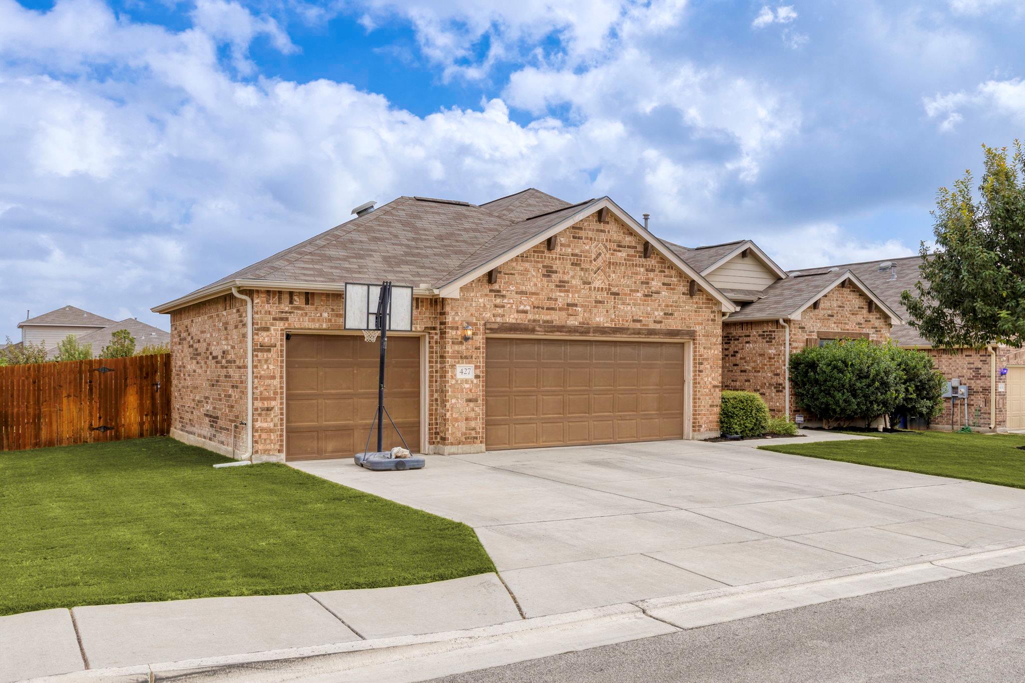 427 Wood Duck Dr, New Braunfels, TX 78130