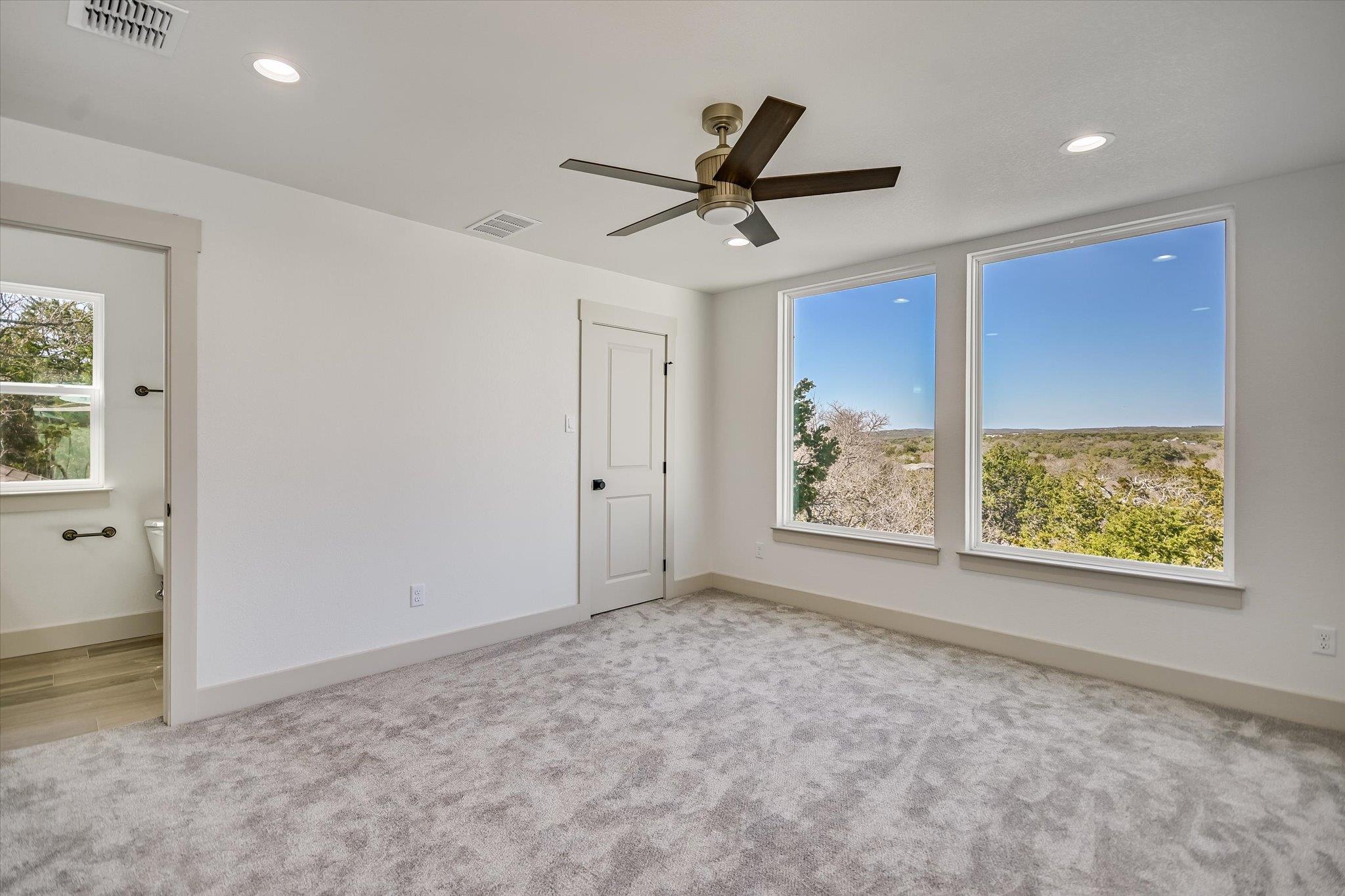 424 SHADY BLUFF Dr, Wimberley, TX 78676