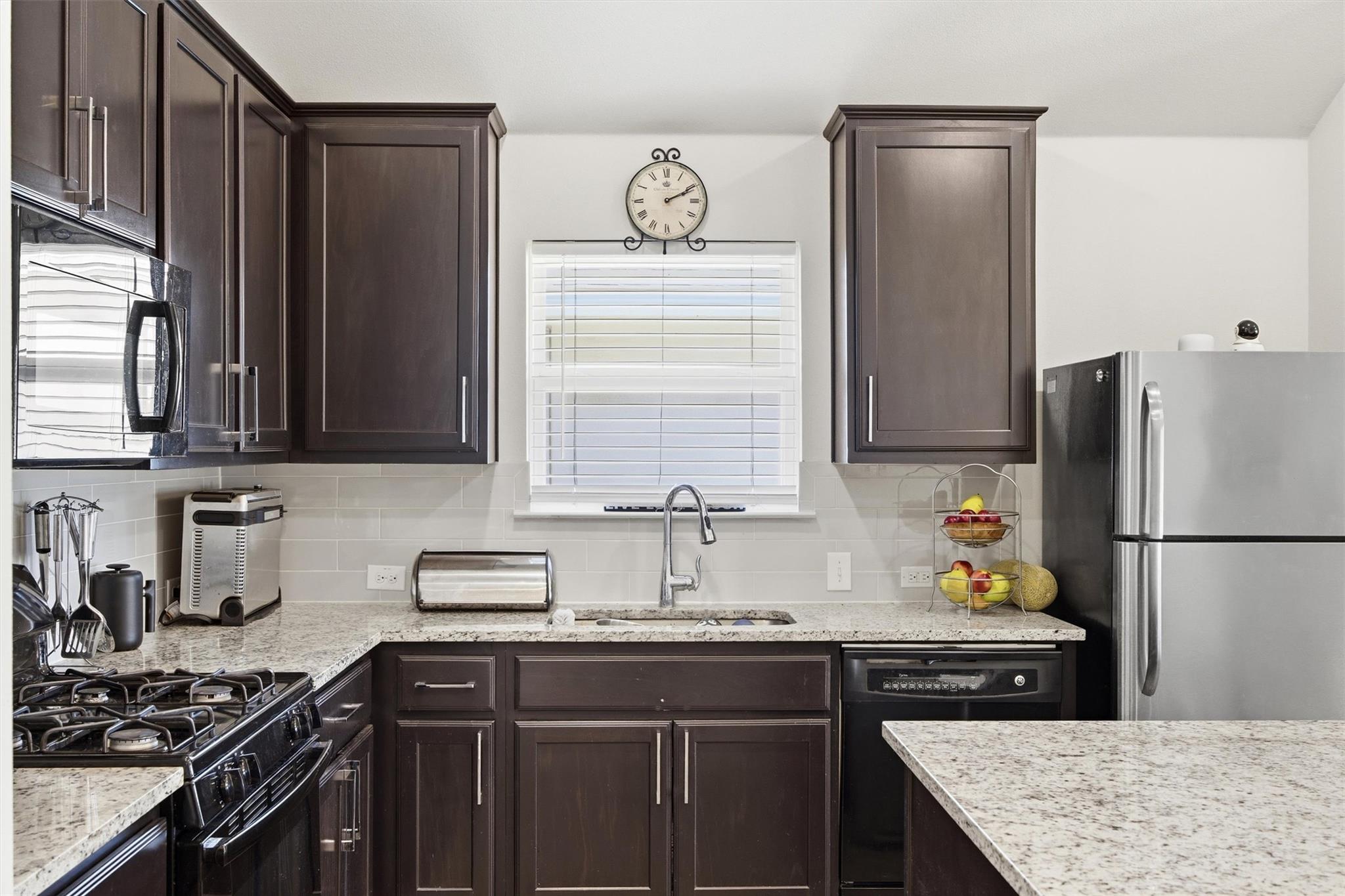 13701 Ronald Reagan Blvd # 6, Cedar Park, TX 78613