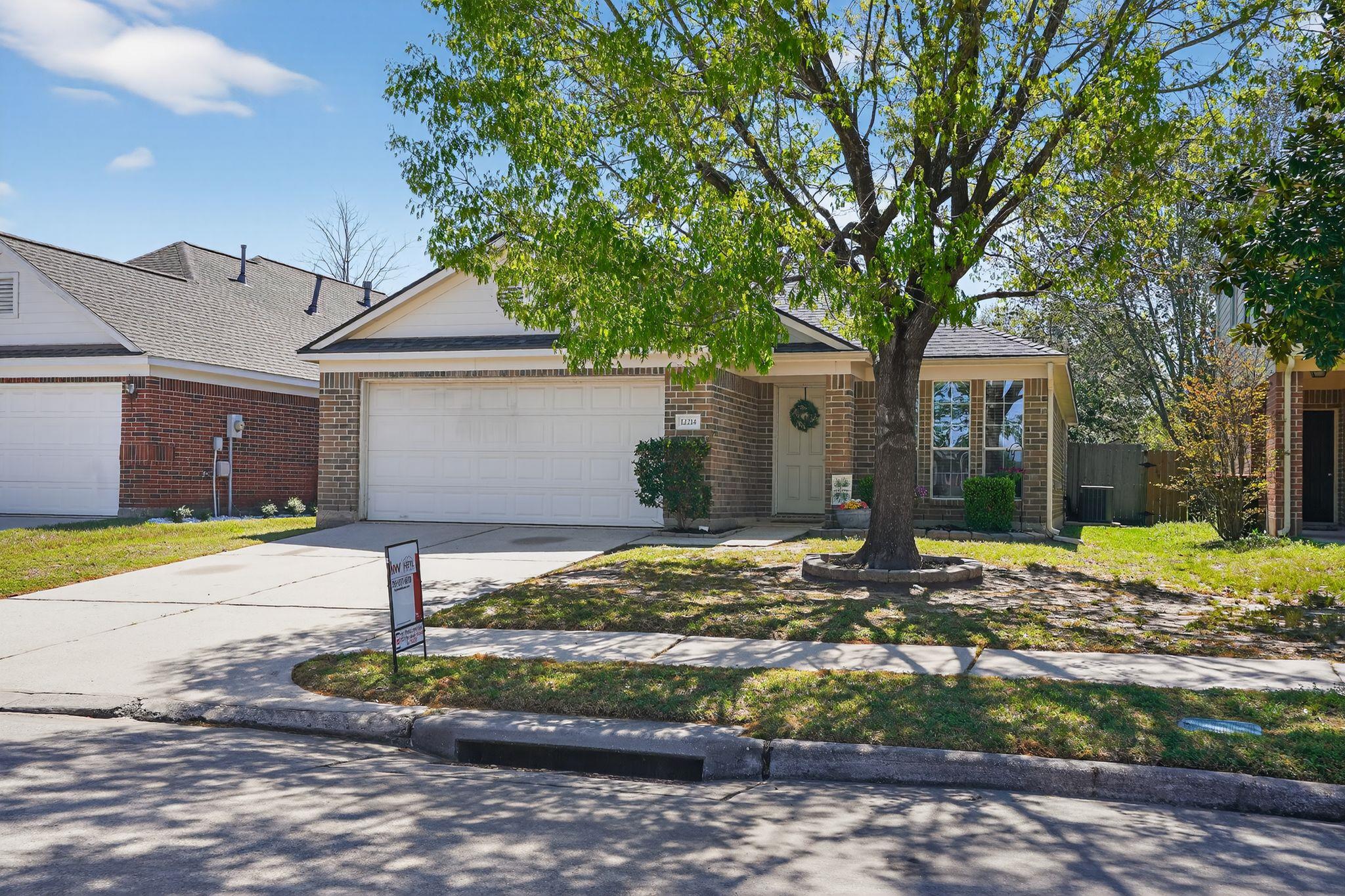 12214 Carriage Oak Cir, Humble, TX 77346