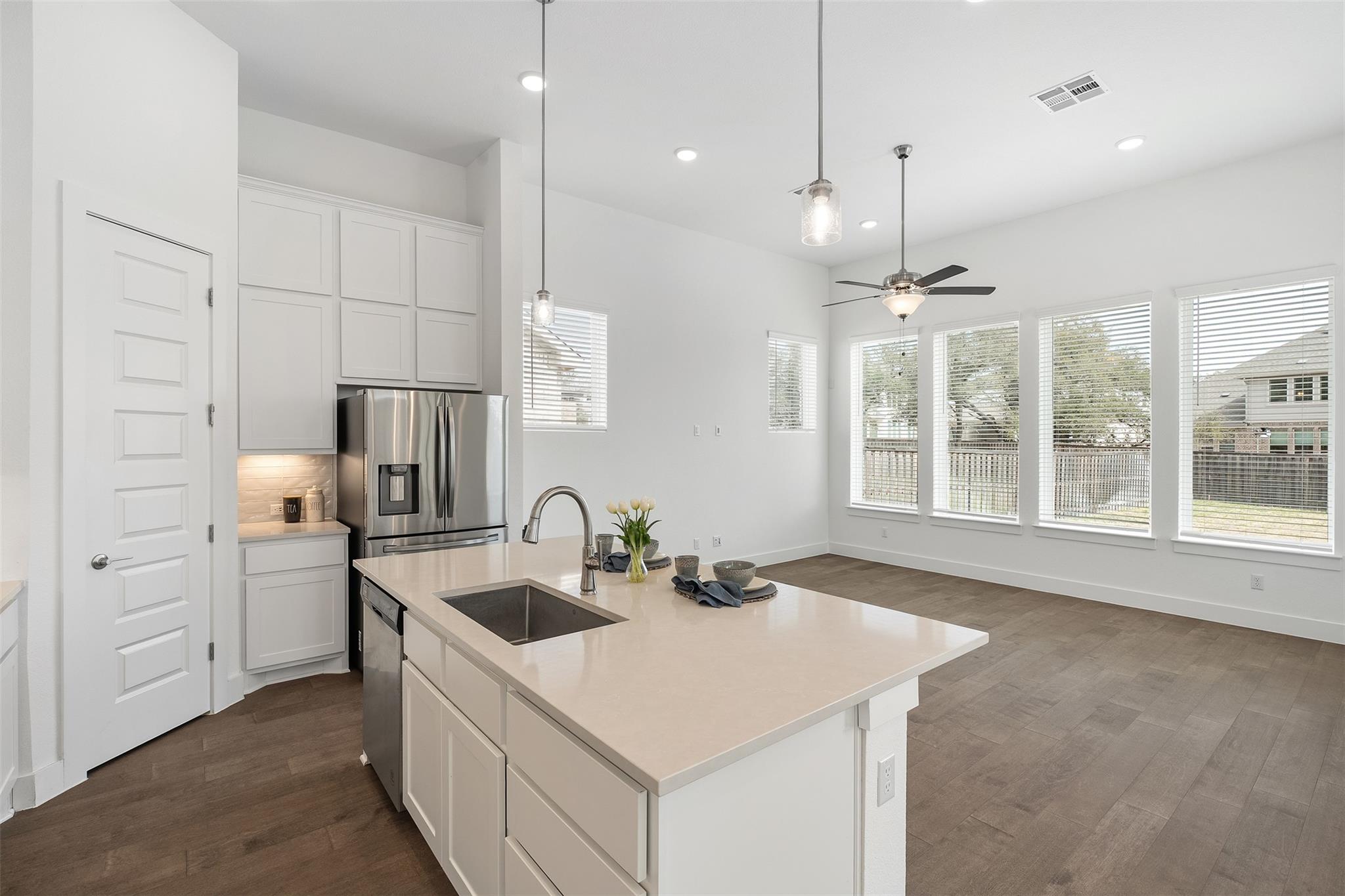 1413 Kneehigh Ln, Georgetown, TX 78633