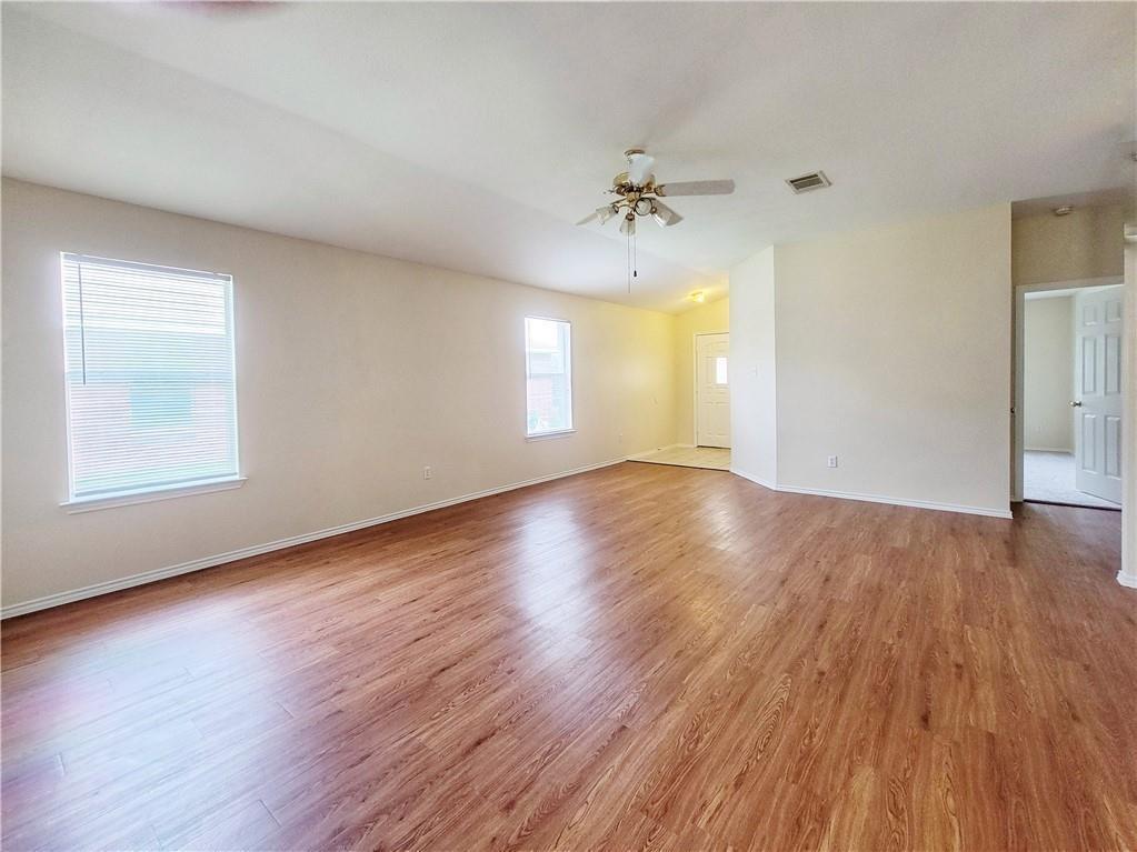 503 Lafayette Square Dr, Leander, TX 78641