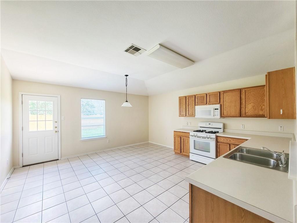 503 Lafayette Square Dr, Leander, TX 78641