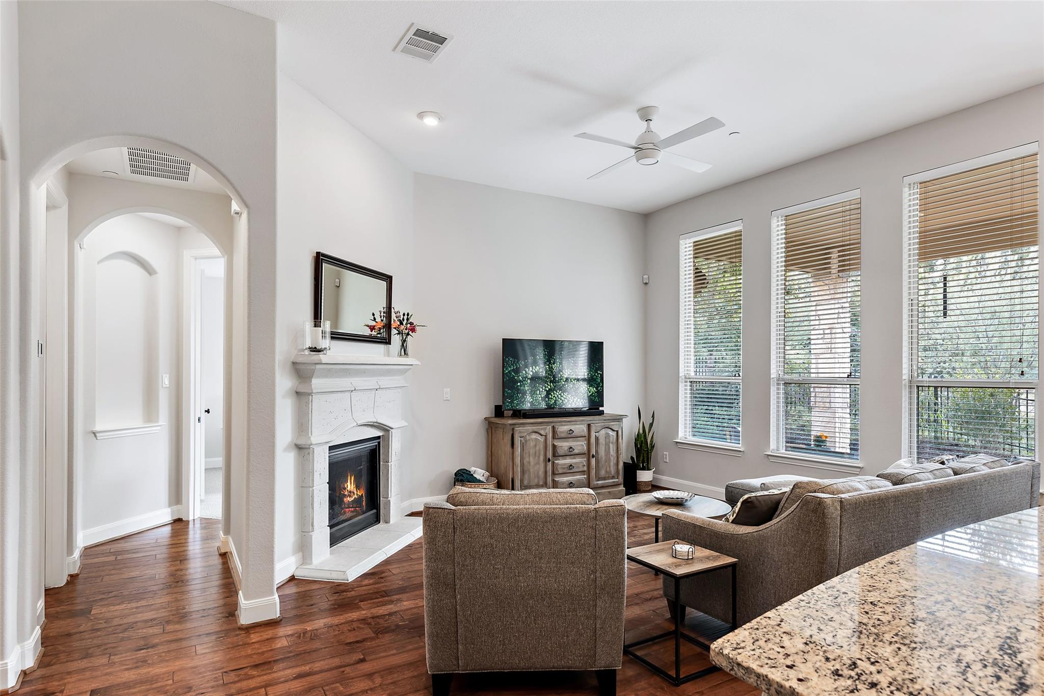 106 Maxwell Way # 33, Austin, TX 78738