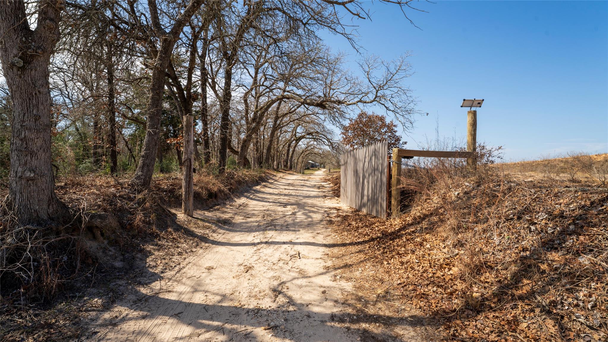 4066 County Road 448, Thorndale, TX 76577