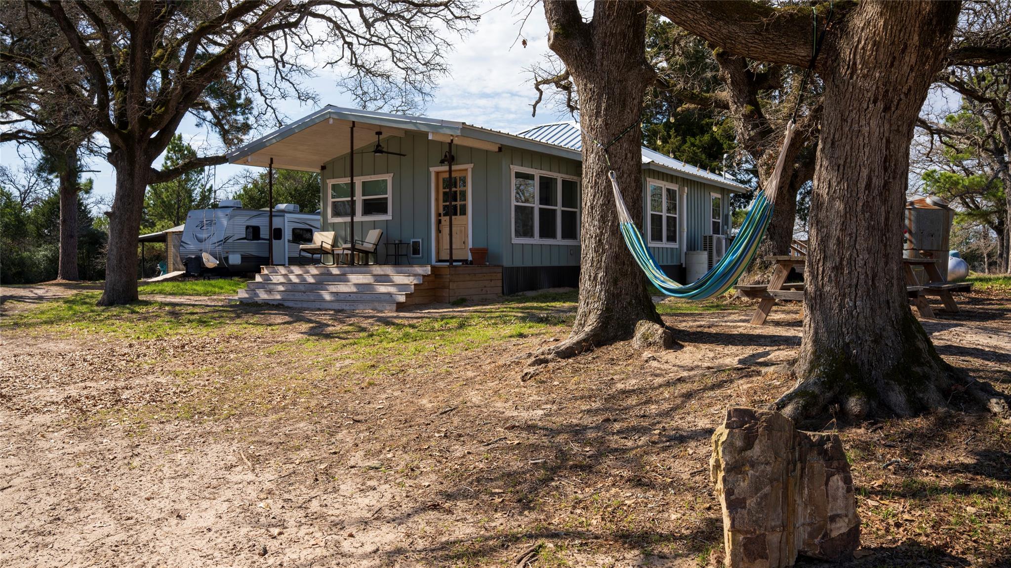 4066 County Road 448, Thorndale, TX 76577