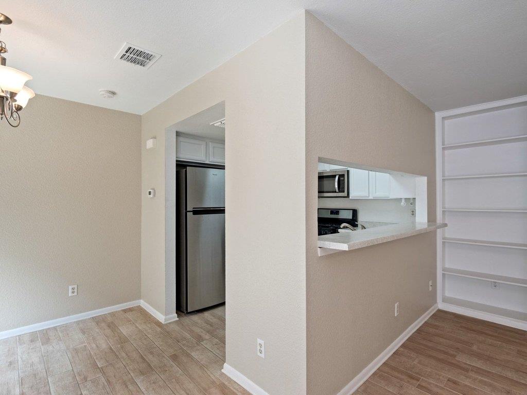 7825 Beauregard Cir # 22, Austin, TX 78745