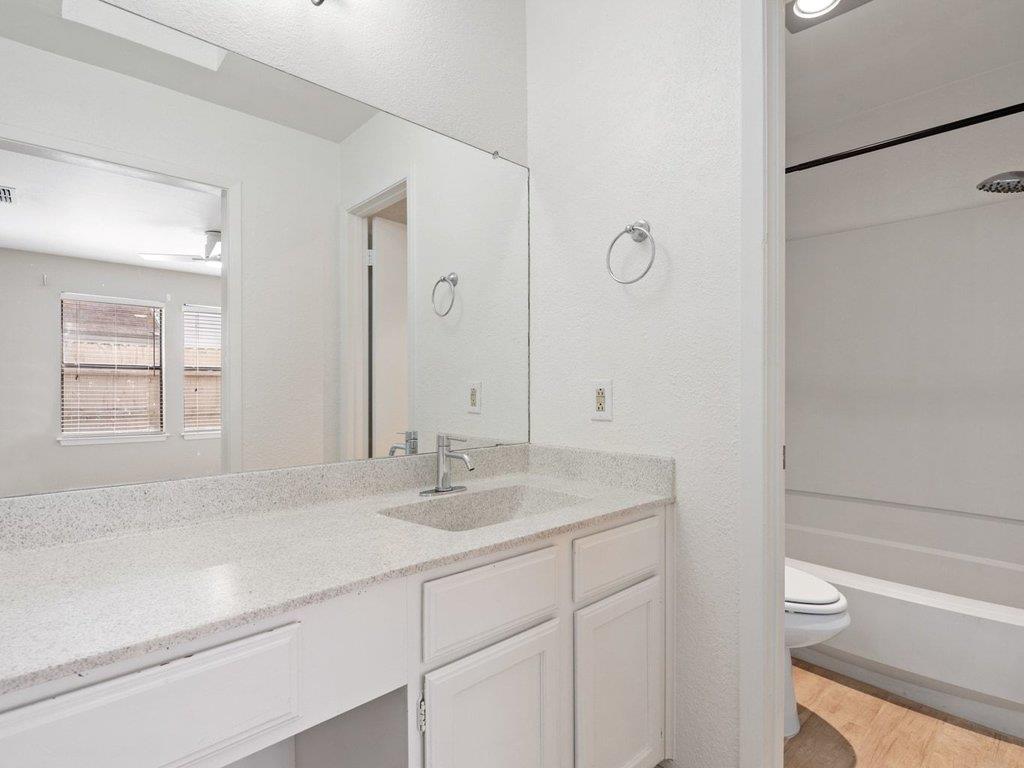 7825 Beauregard Cir # 22, Austin, TX 78745