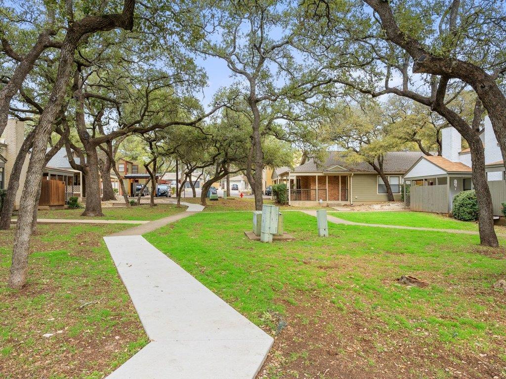 7825 Beauregard Cir # 22, Austin, TX 78745