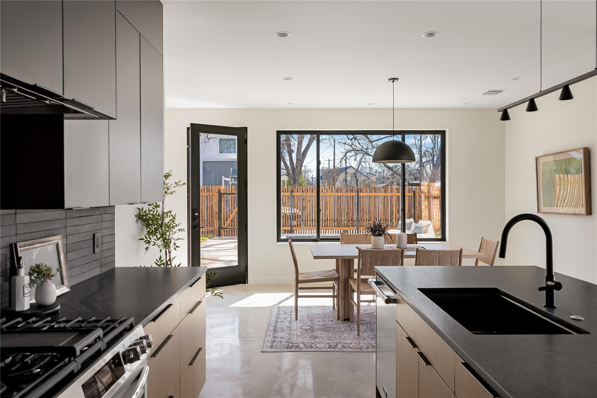 722 Gunter St, Austin, TX 78702