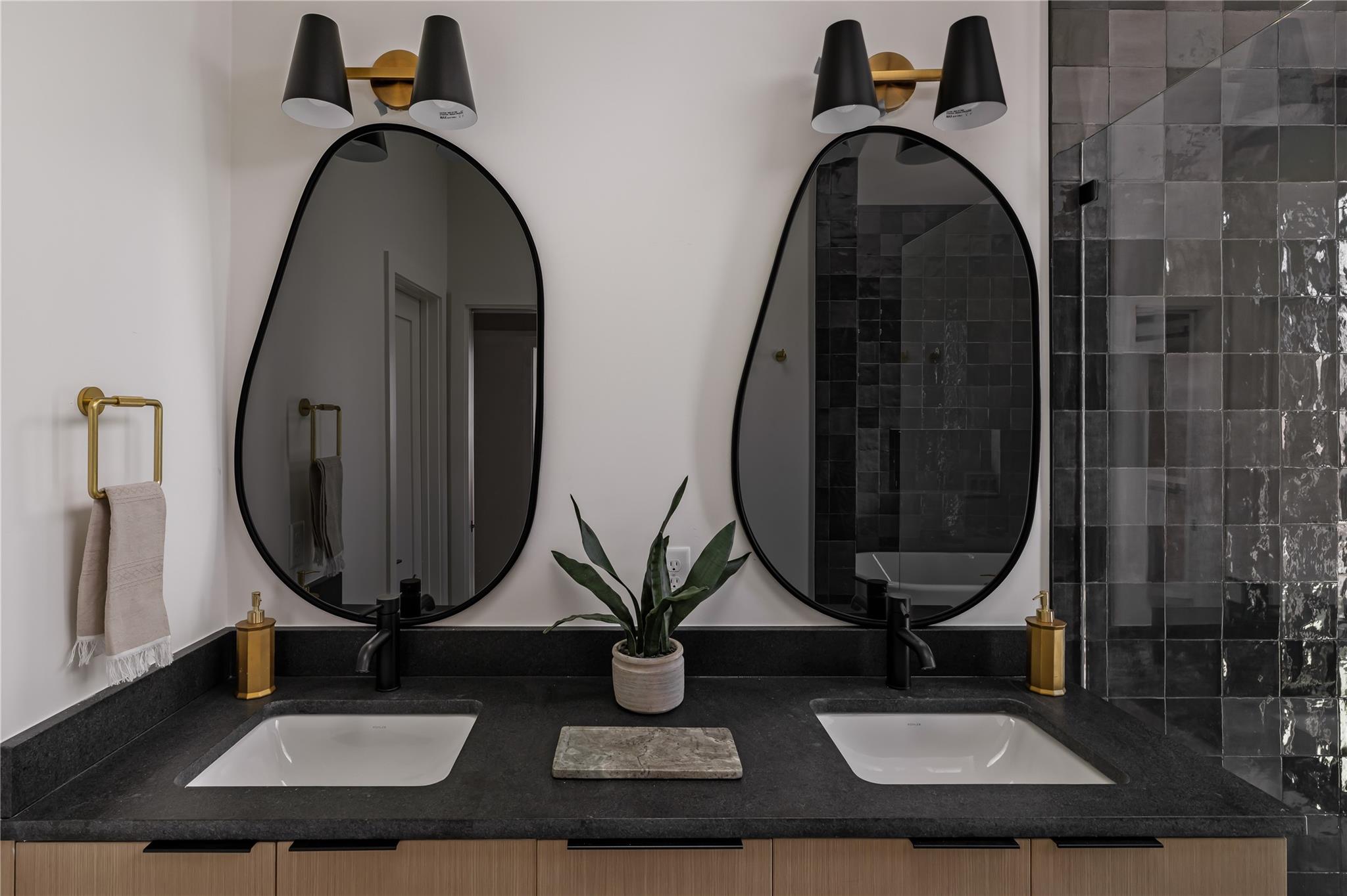 722 Gunter St, Austin, TX 78702