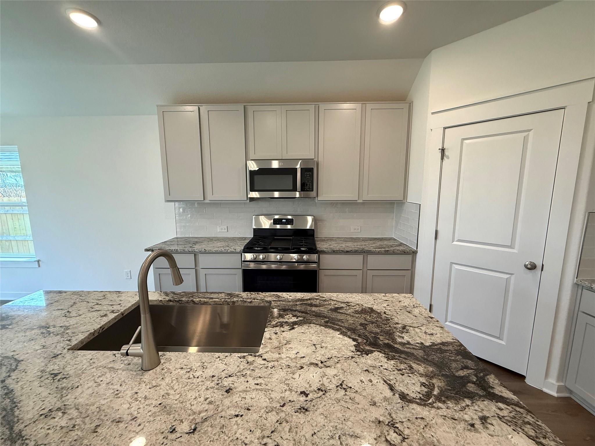 13605 Barn Chime St, Elgin, TX 78621