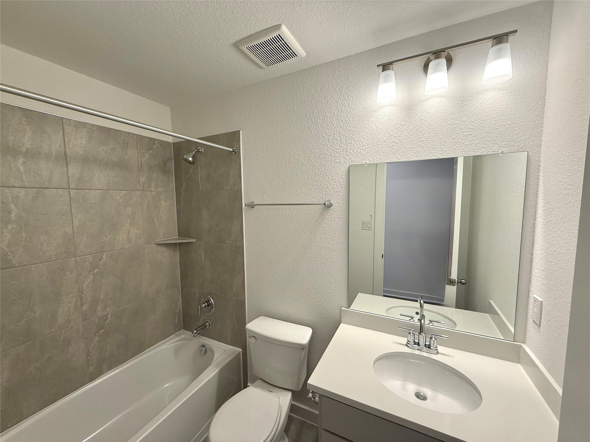 13605 Barn Chime St, Elgin, TX 78621