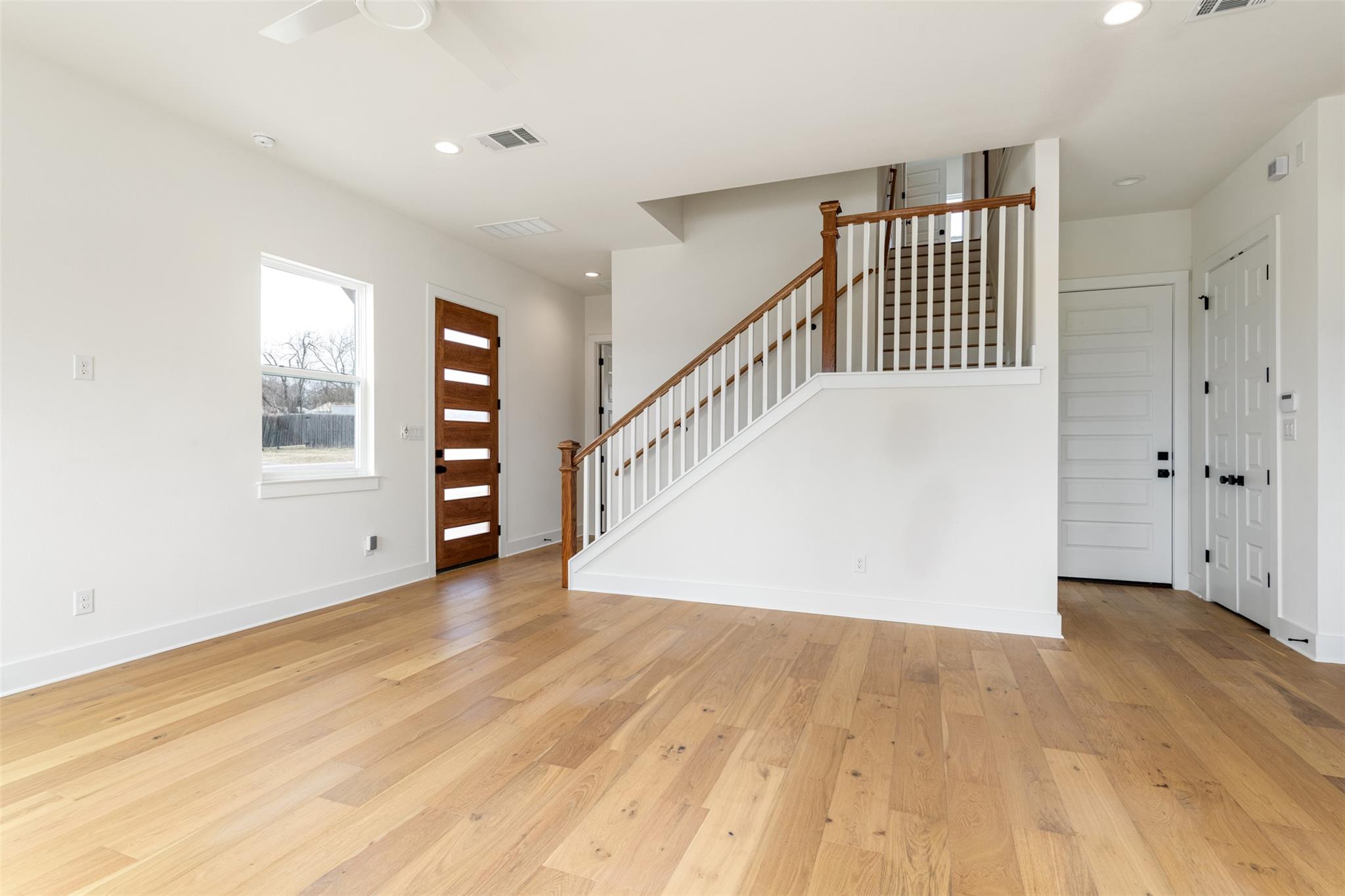 304 E 19.5 St # 304, Georgetown, TX 78626