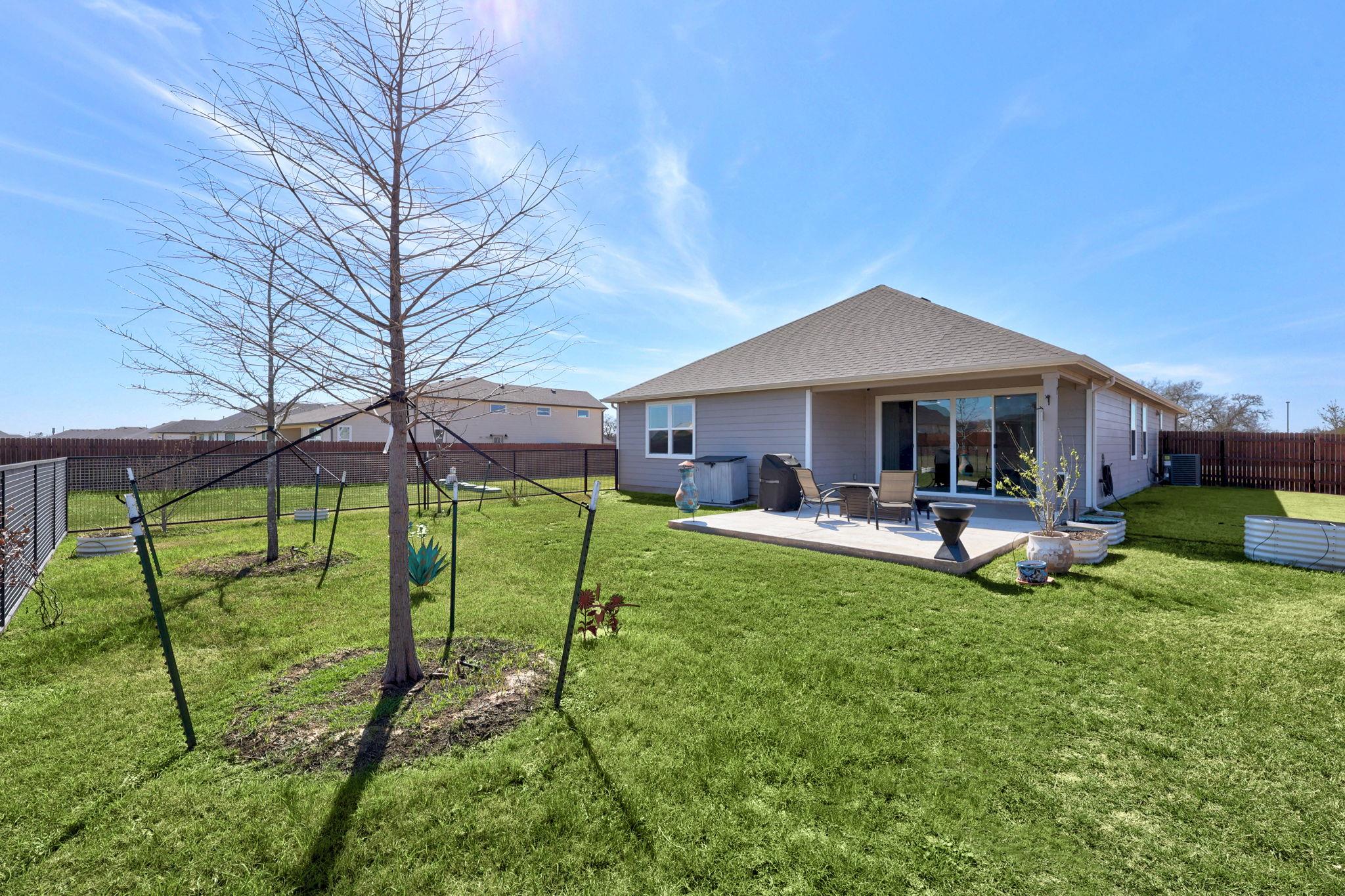 191 Silverton Ln, Cedar Creek, TX 78612