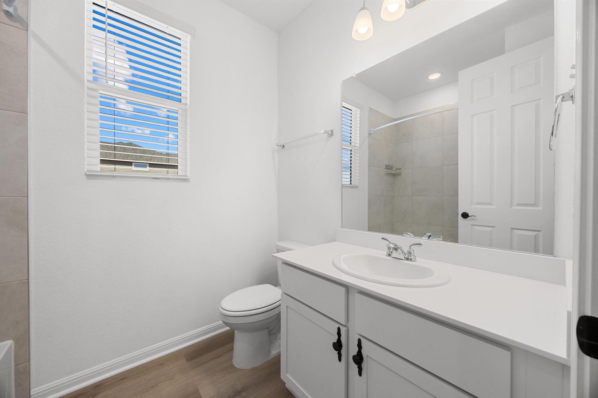 191 Silverton Ln, Cedar Creek, TX 78612