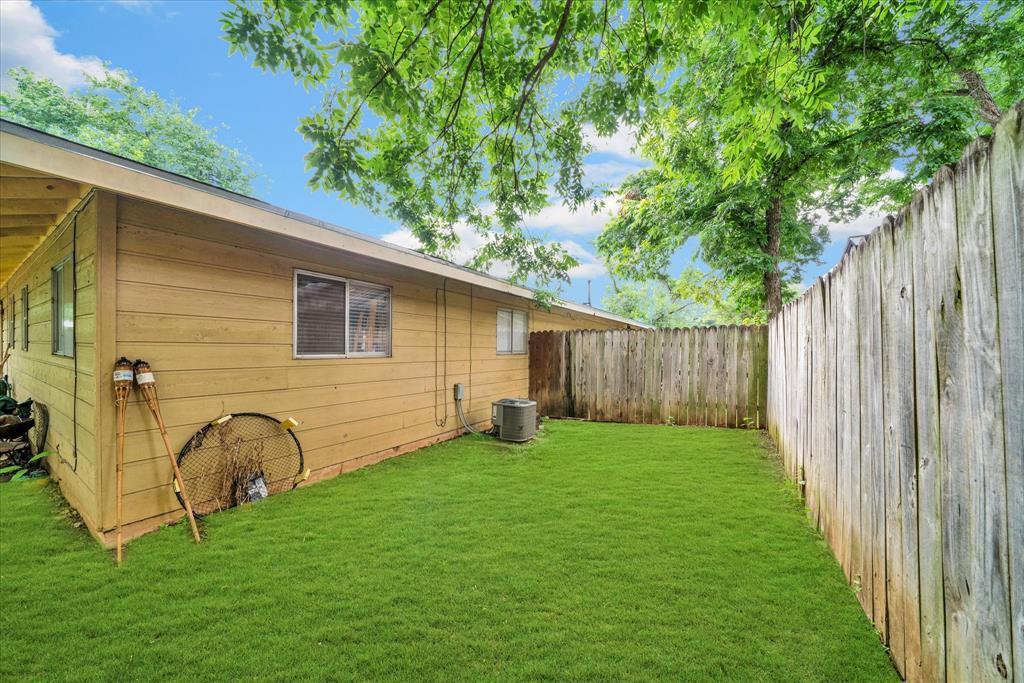 1104 KINNEY Ave # B, Austin, TX 78704