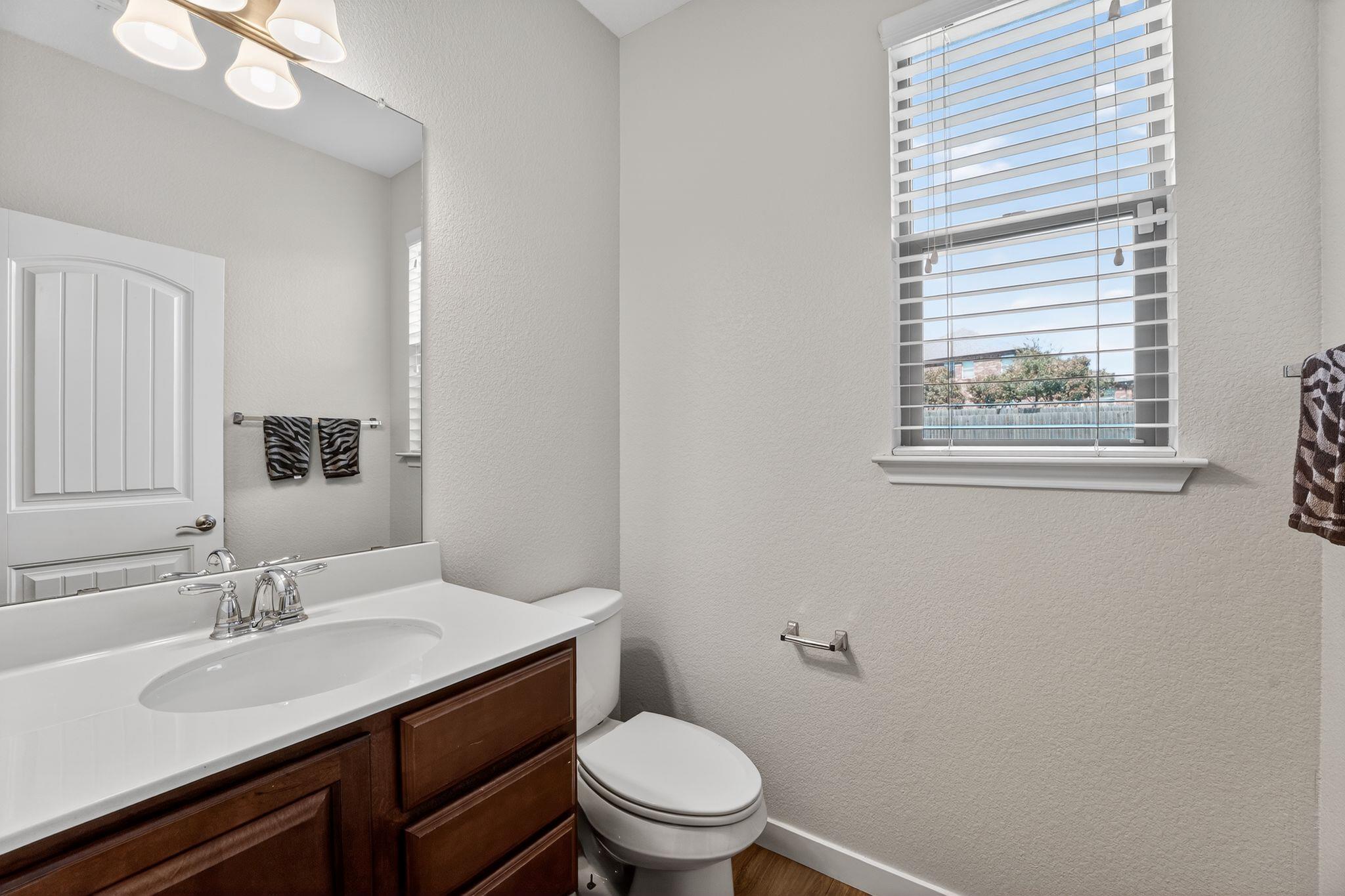 1124 Calla Lily Blvd, Leander, TX 78641