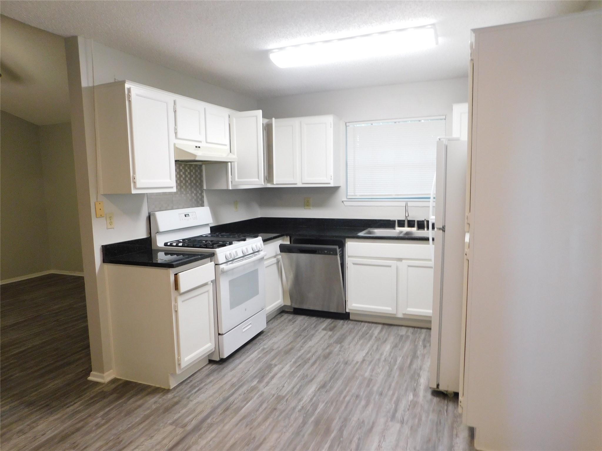 501-503 Willowbend Cv # 503, Round Rock, TX 78664