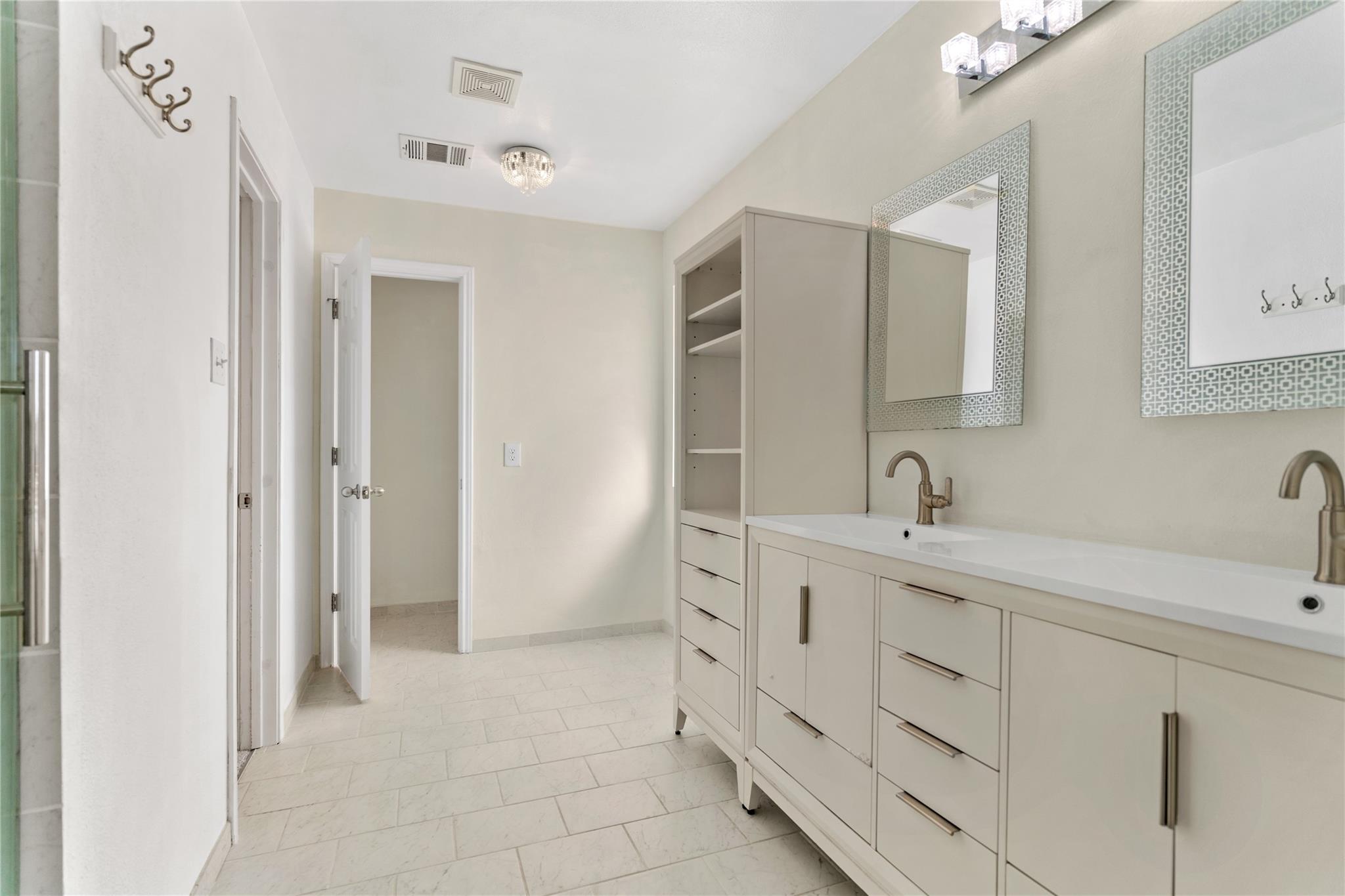 2051 Cambria Dr, Buda, TX 78610