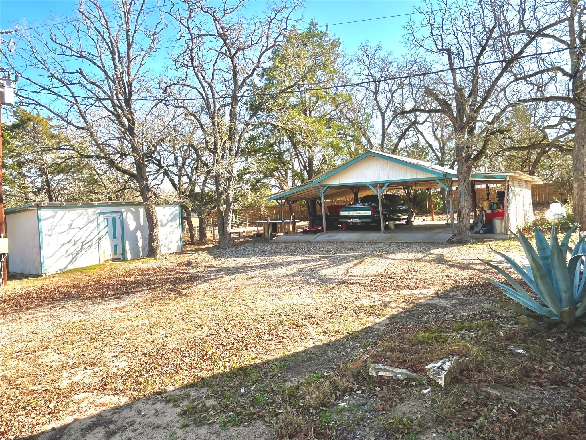 251 Milam Ln, Bastrop, TX 78602