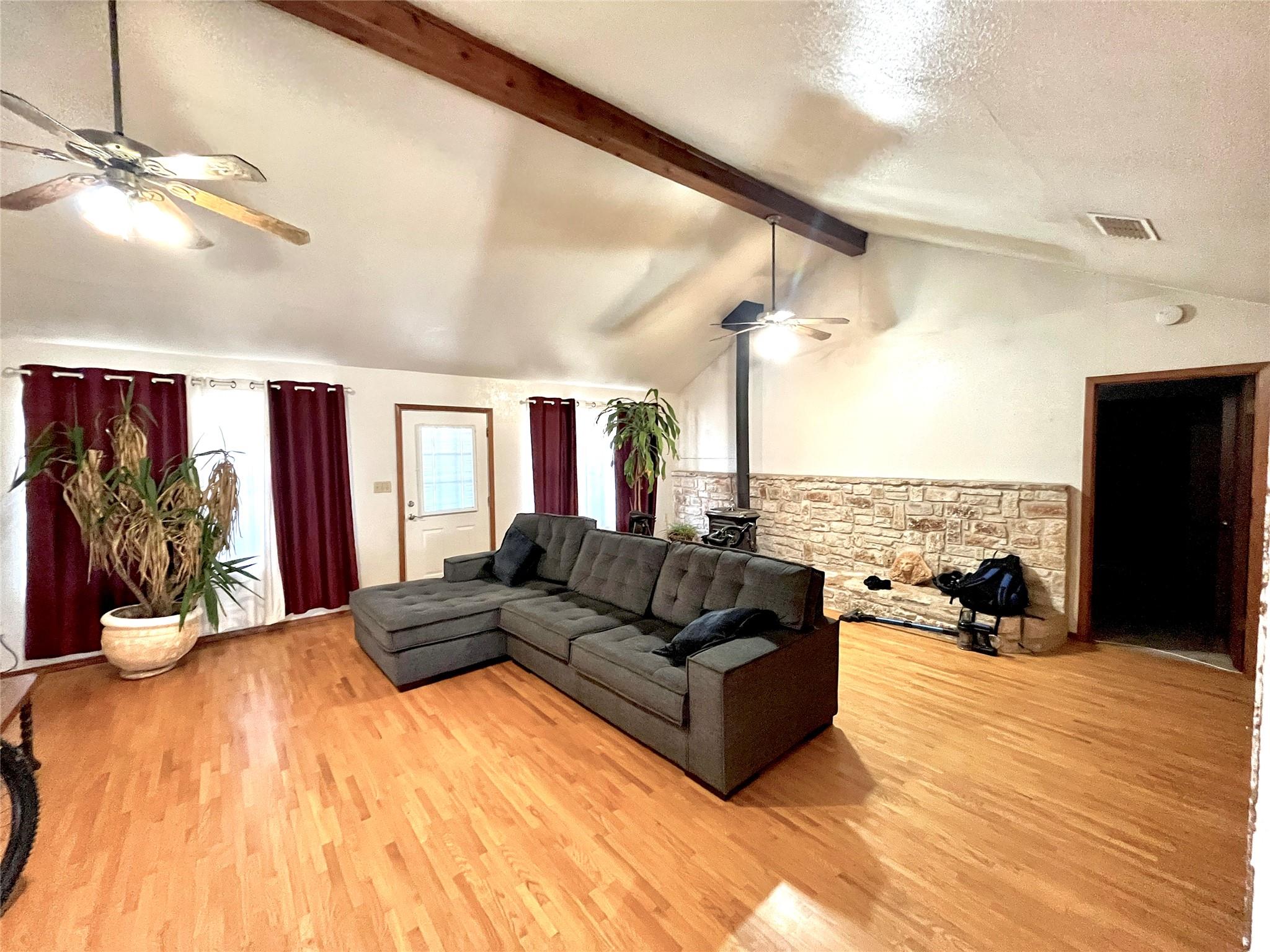 251 Milam Ln, Bastrop, TX 78602