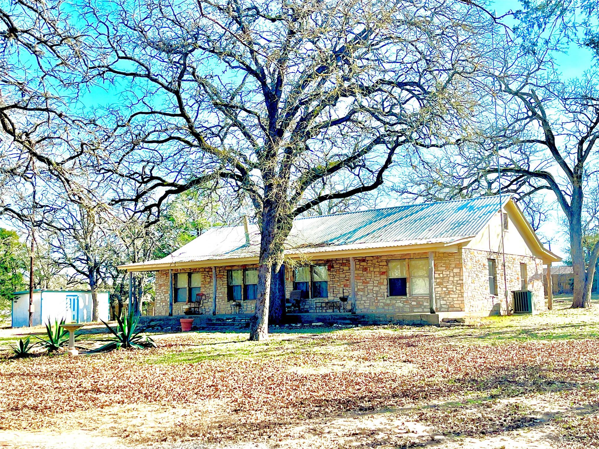 251 Milam Ln, Bastrop, TX 78602