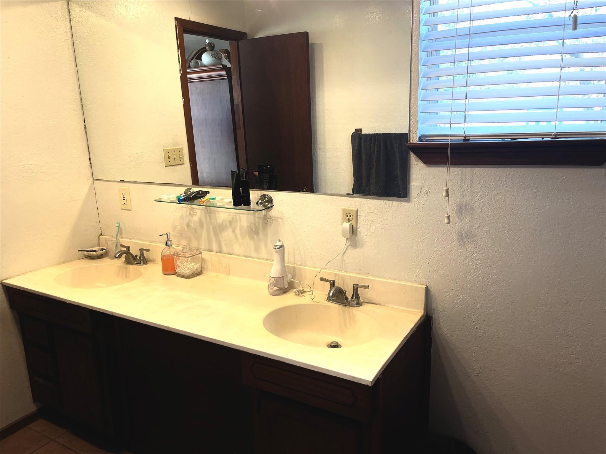 251 Milam Ln, Bastrop, TX 78602