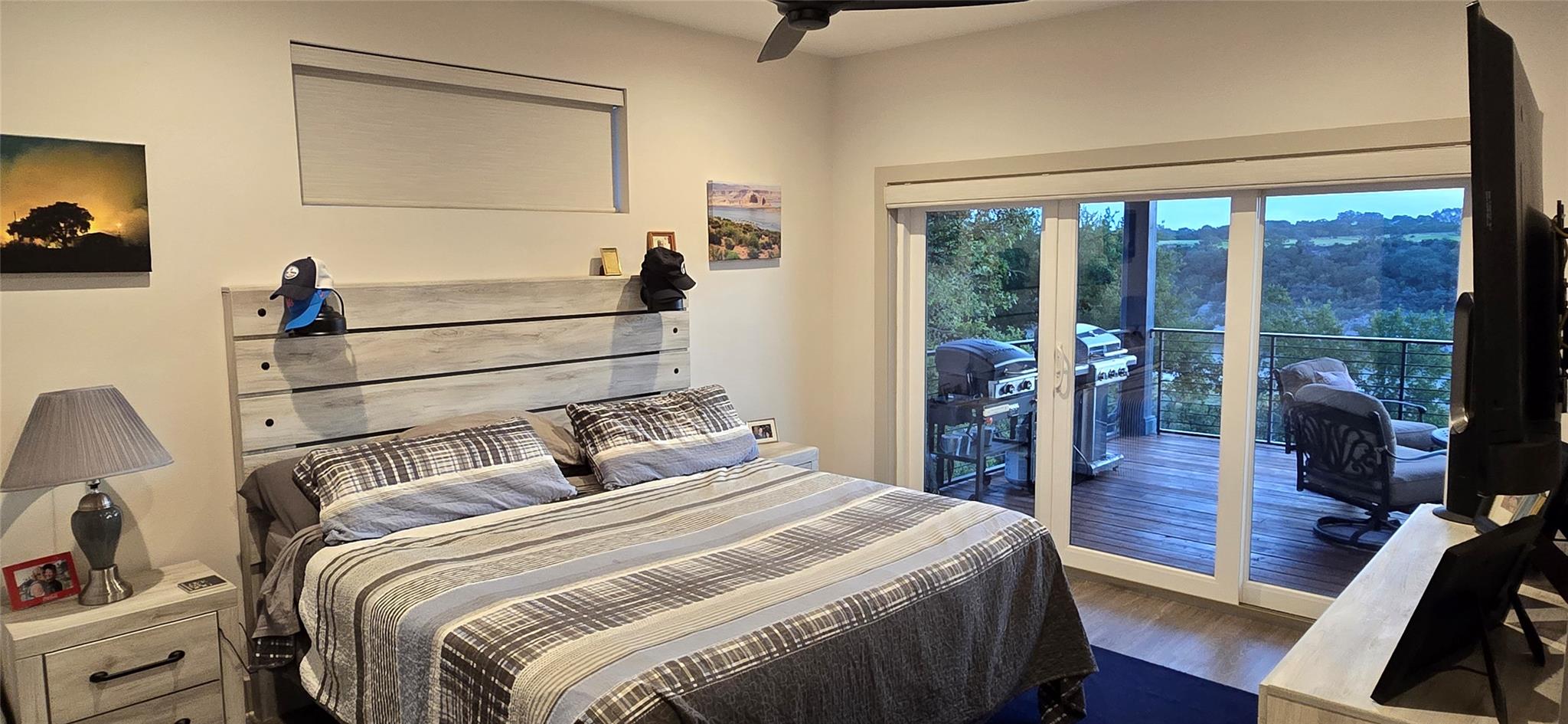 1239 Lakeshore Dr, Spicewood, TX 78669