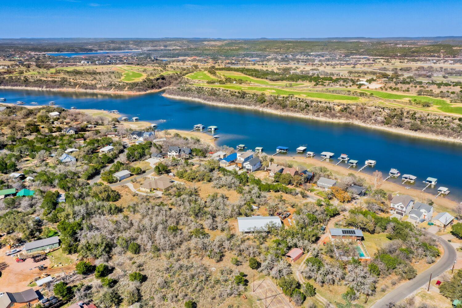 1239 Lakeshore Dr, Spicewood, TX 78669