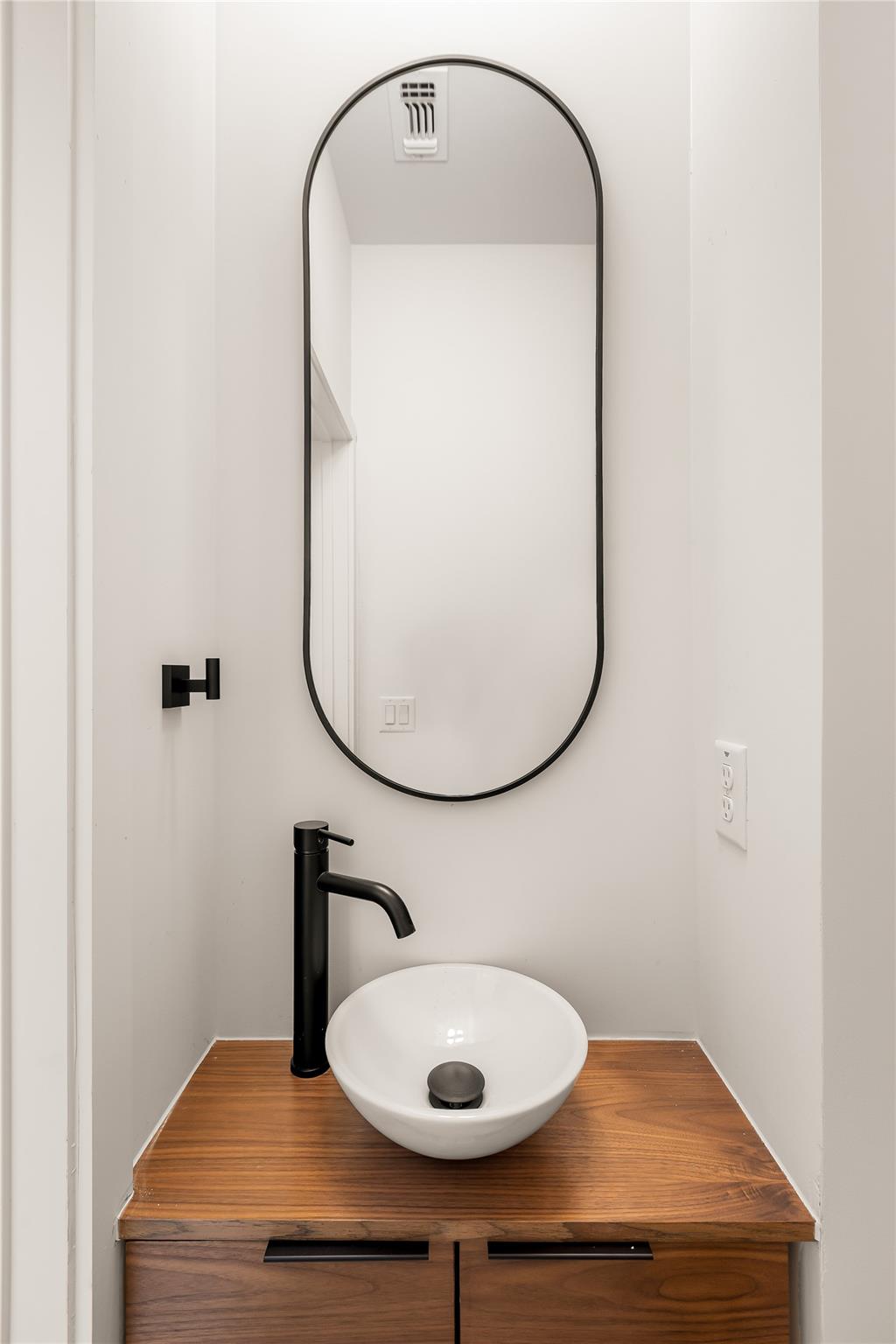 3412 Gonzales St # 2, Austin, TX 78702