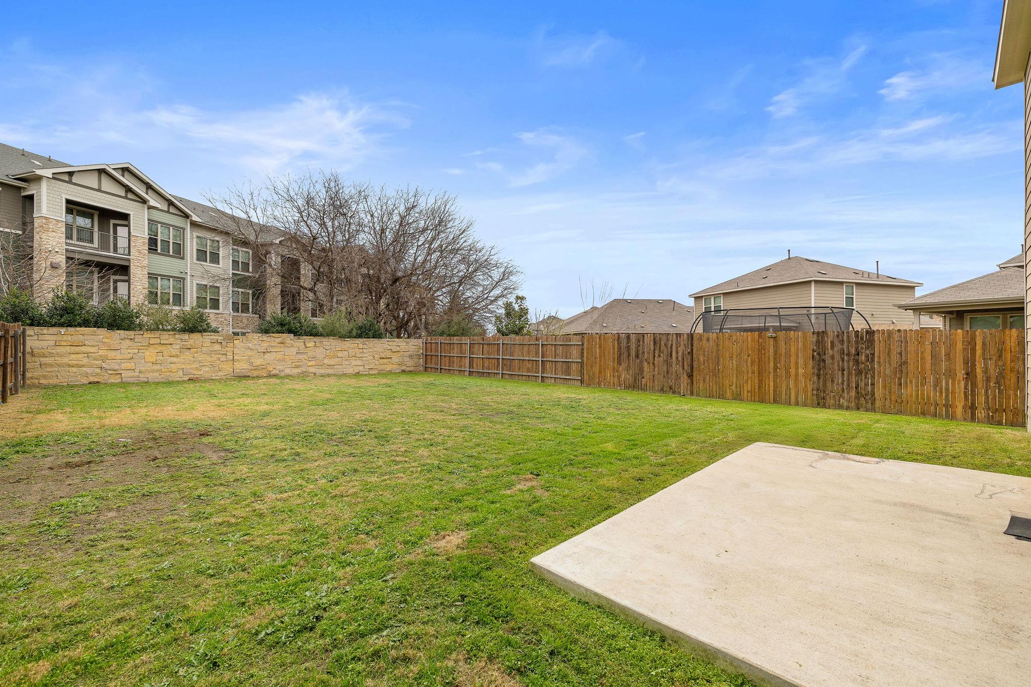 1000 McCormick Cv, Hutto, TX 78634
