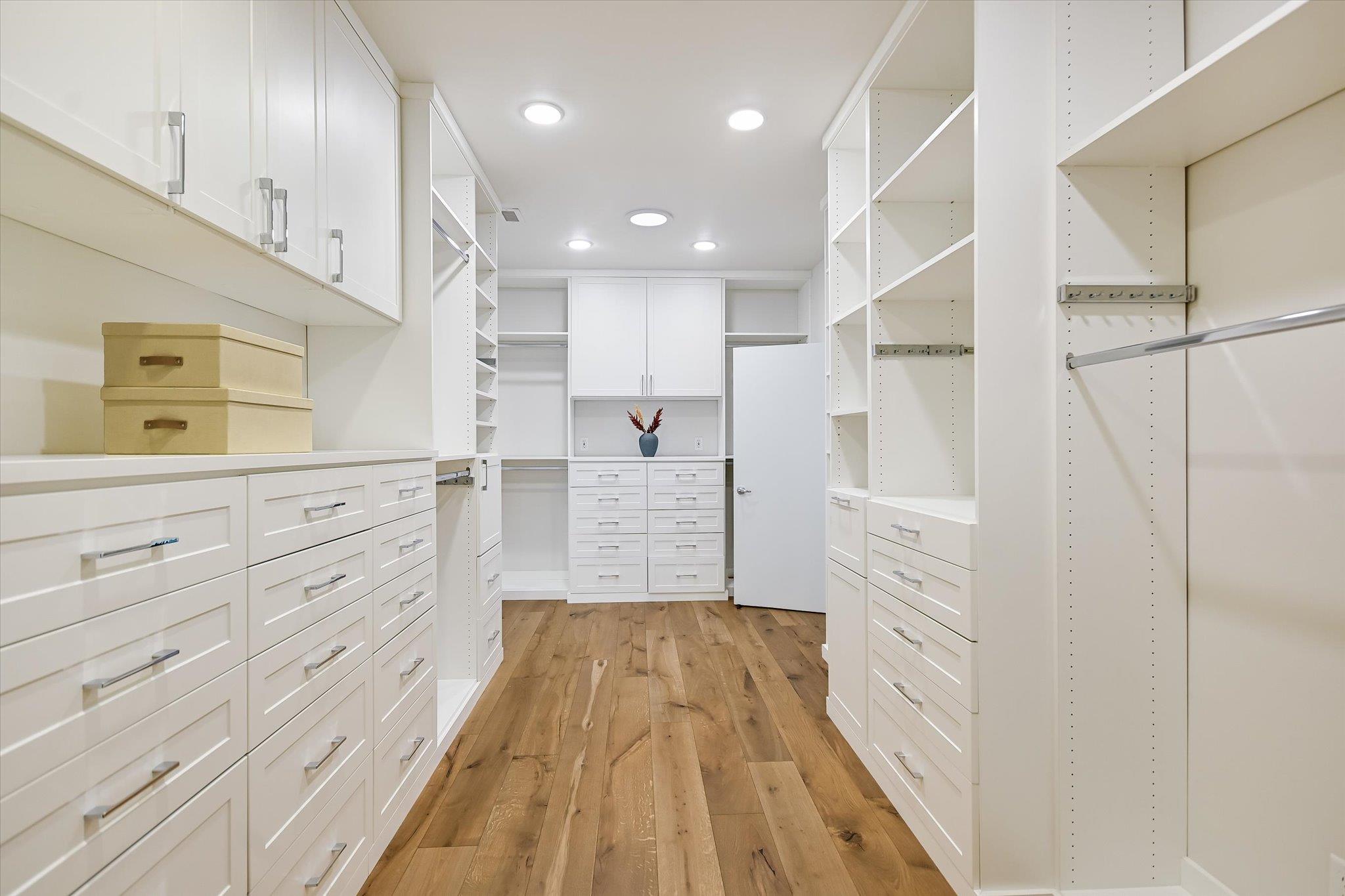 14 Rob Roy Rd, Austin, TX 78746