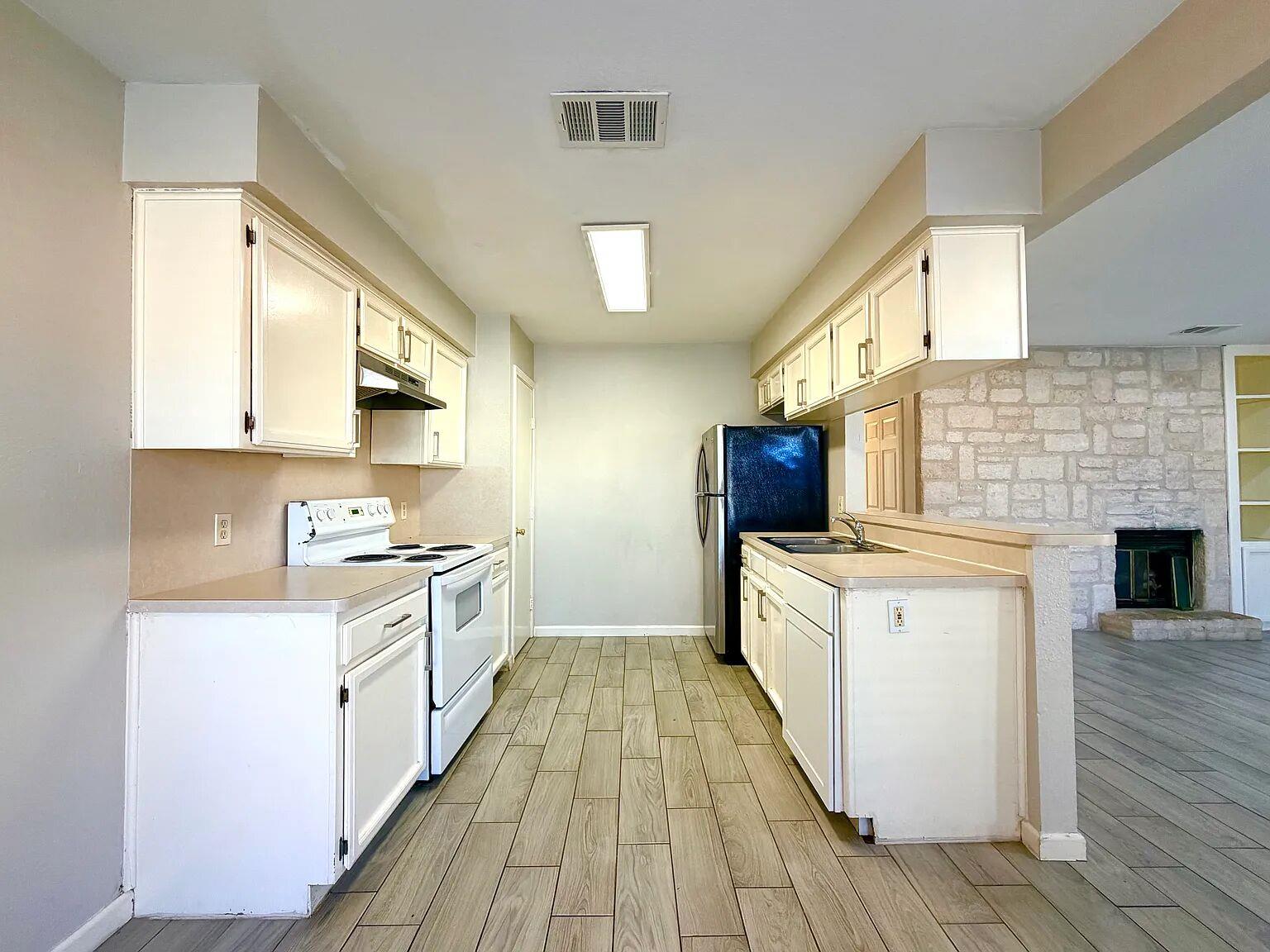 209 E Noton St # 109, Pflugerville, TX 78660