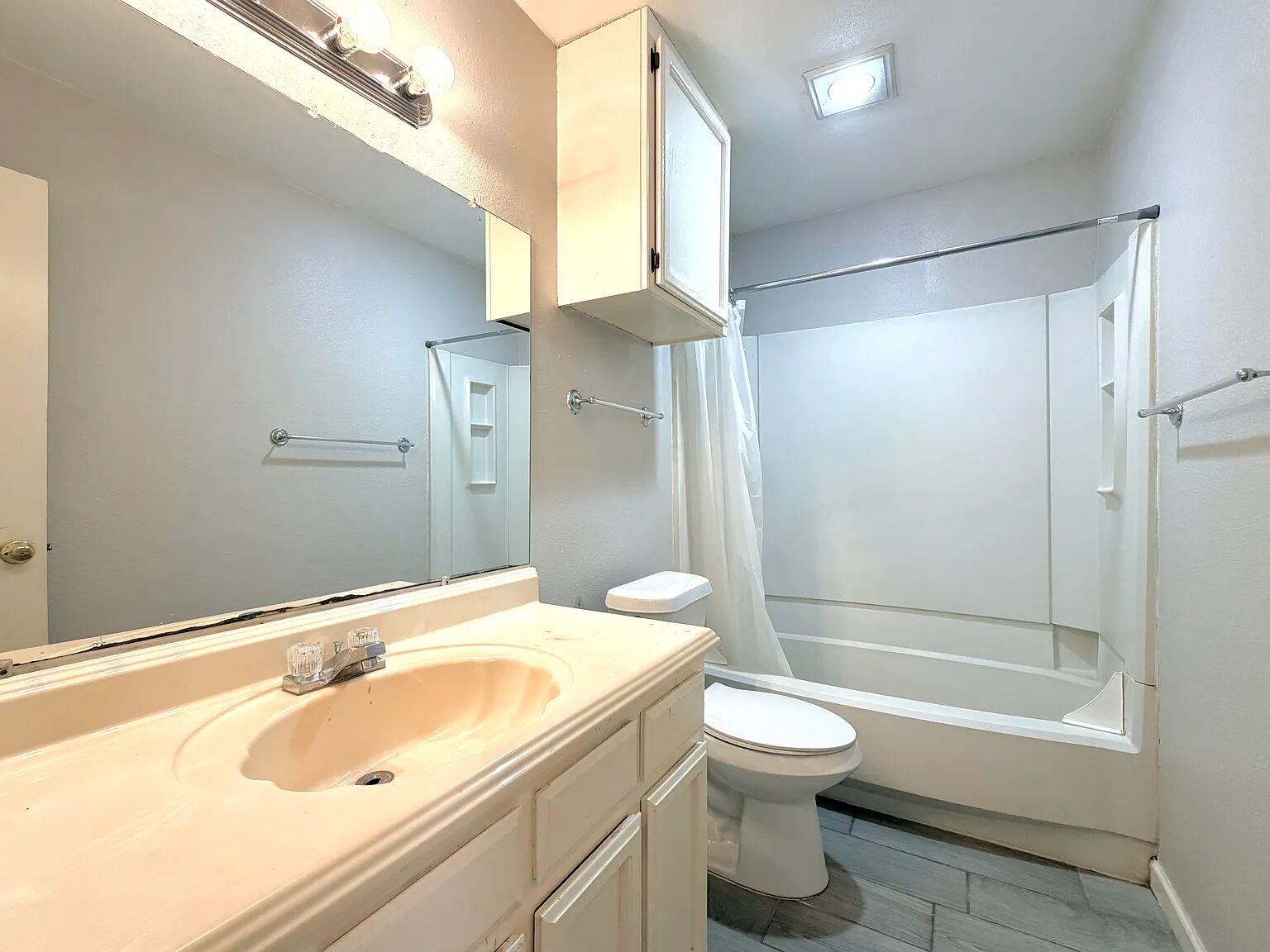 209 E Noton St # 109, Pflugerville, TX 78660