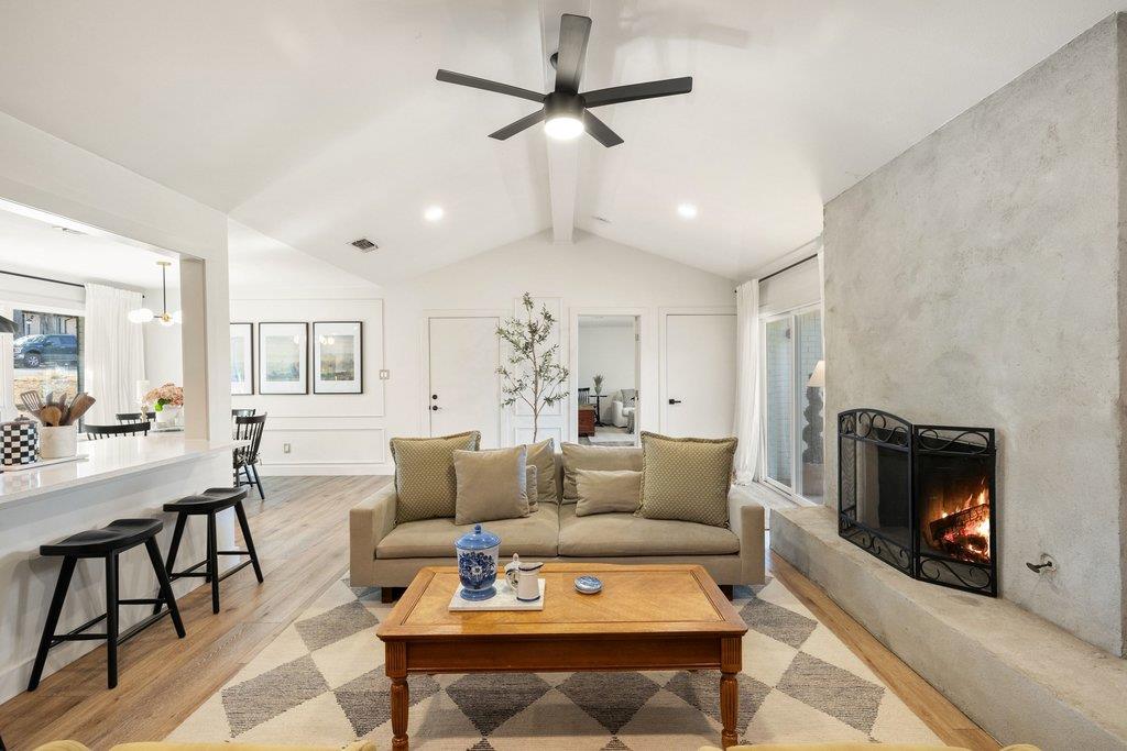 11912 Oakbrook Dr, Austin, TX 78753