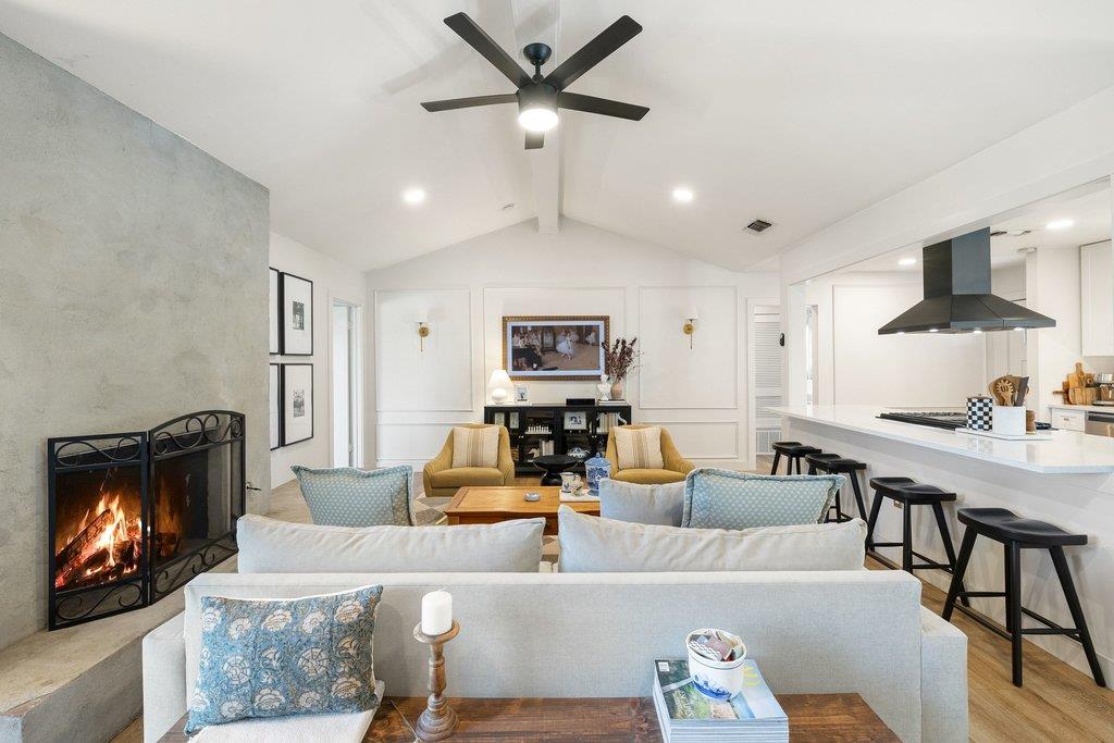 11912 Oakbrook Dr, Austin, TX 78753