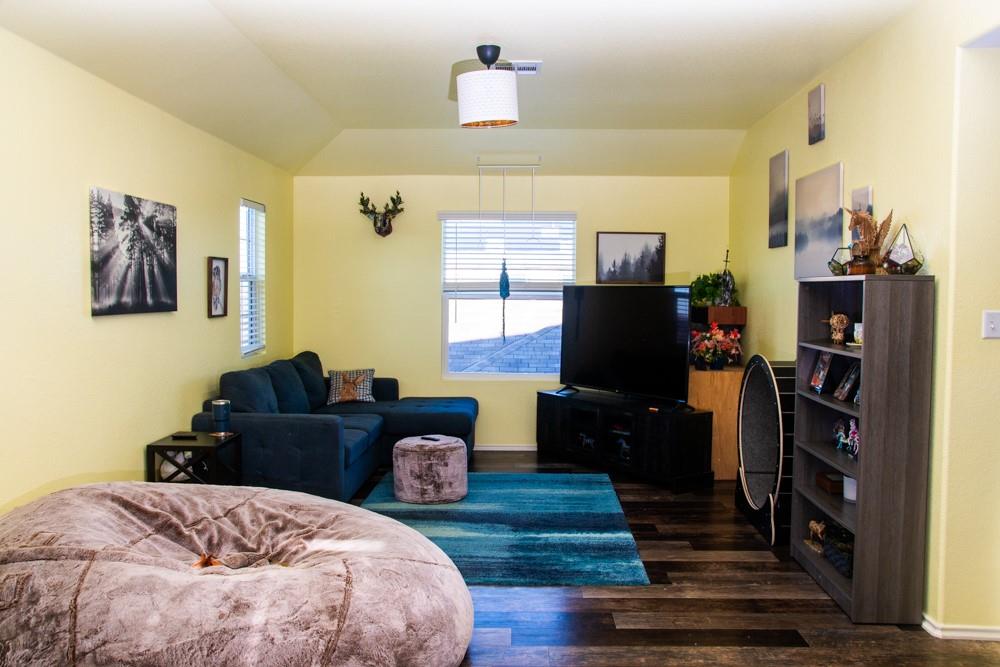 208 Greatest Gift Way, Jarrell, TX 76537