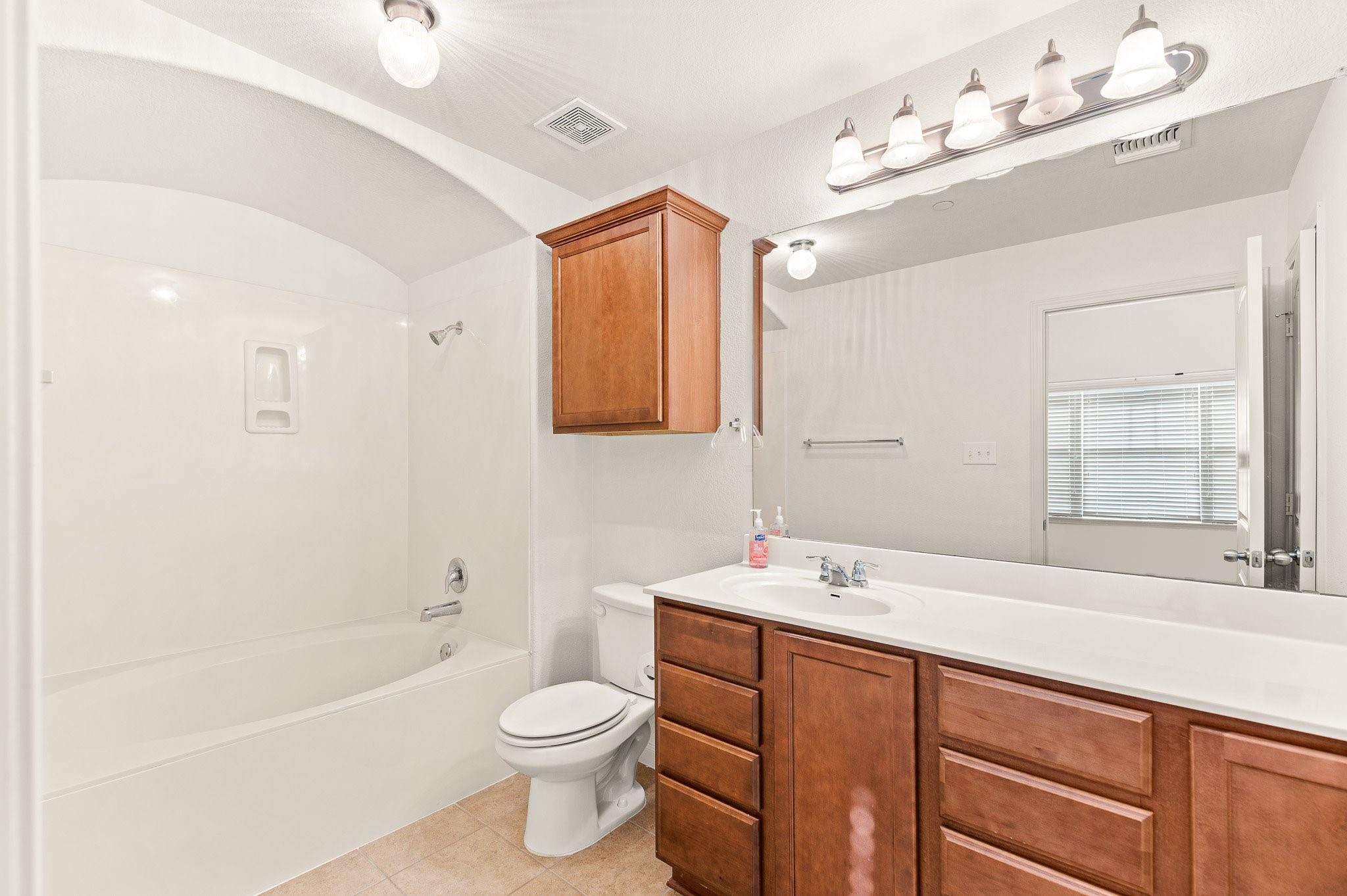 1620 Bryant Dr # 503, Round Rock, TX 78664