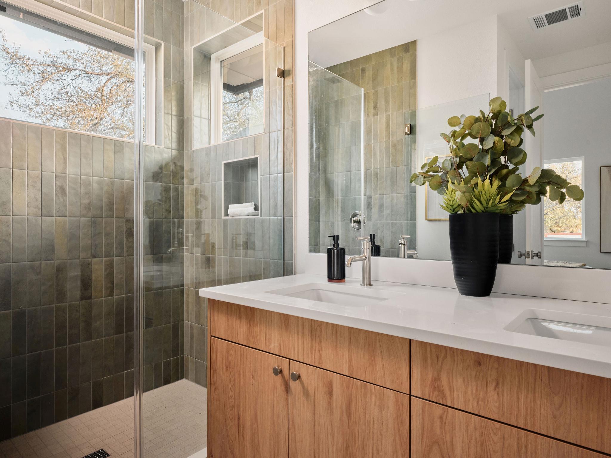 6407 Bradsher # B, Austin, TX 78745