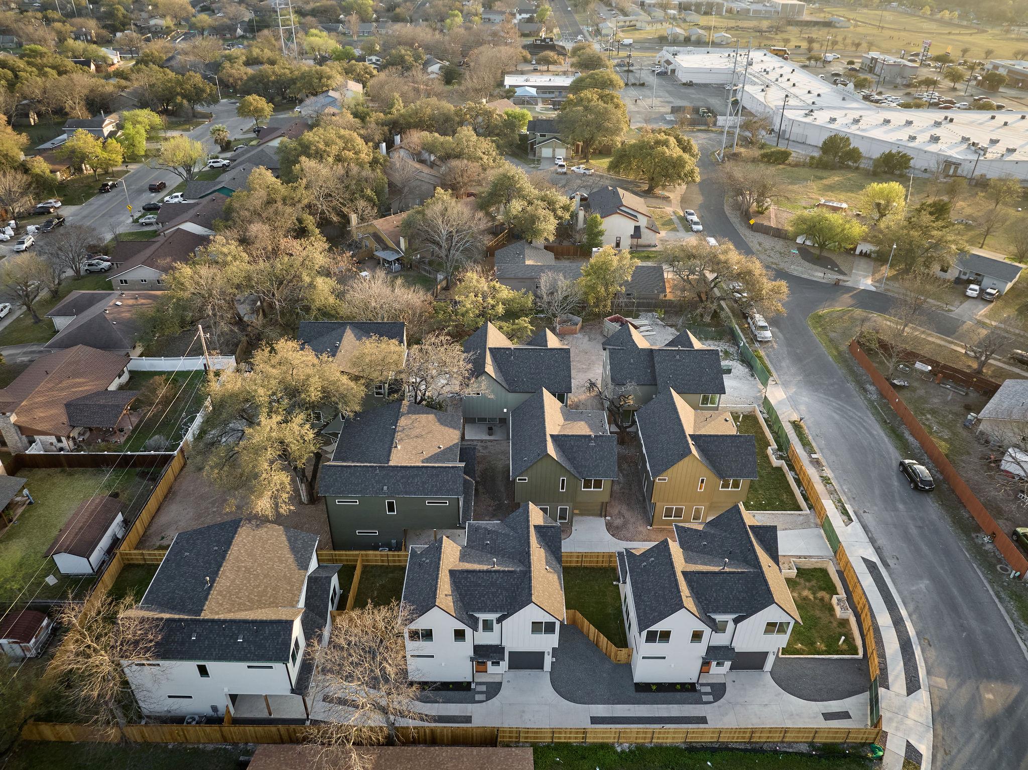 6407 Bradsher # B, Austin, TX 78745