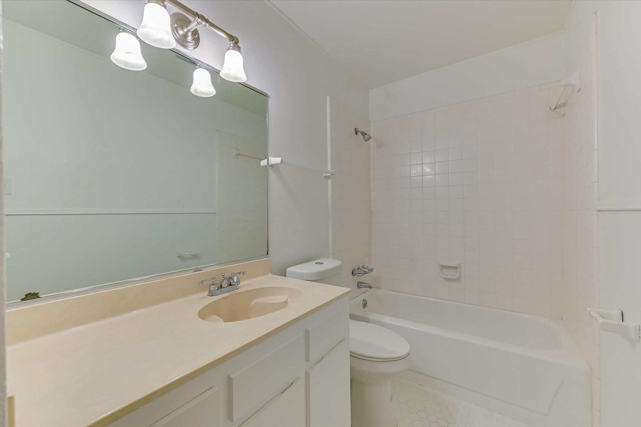 1701 Jennie Ave # B, Austin, TX 78703